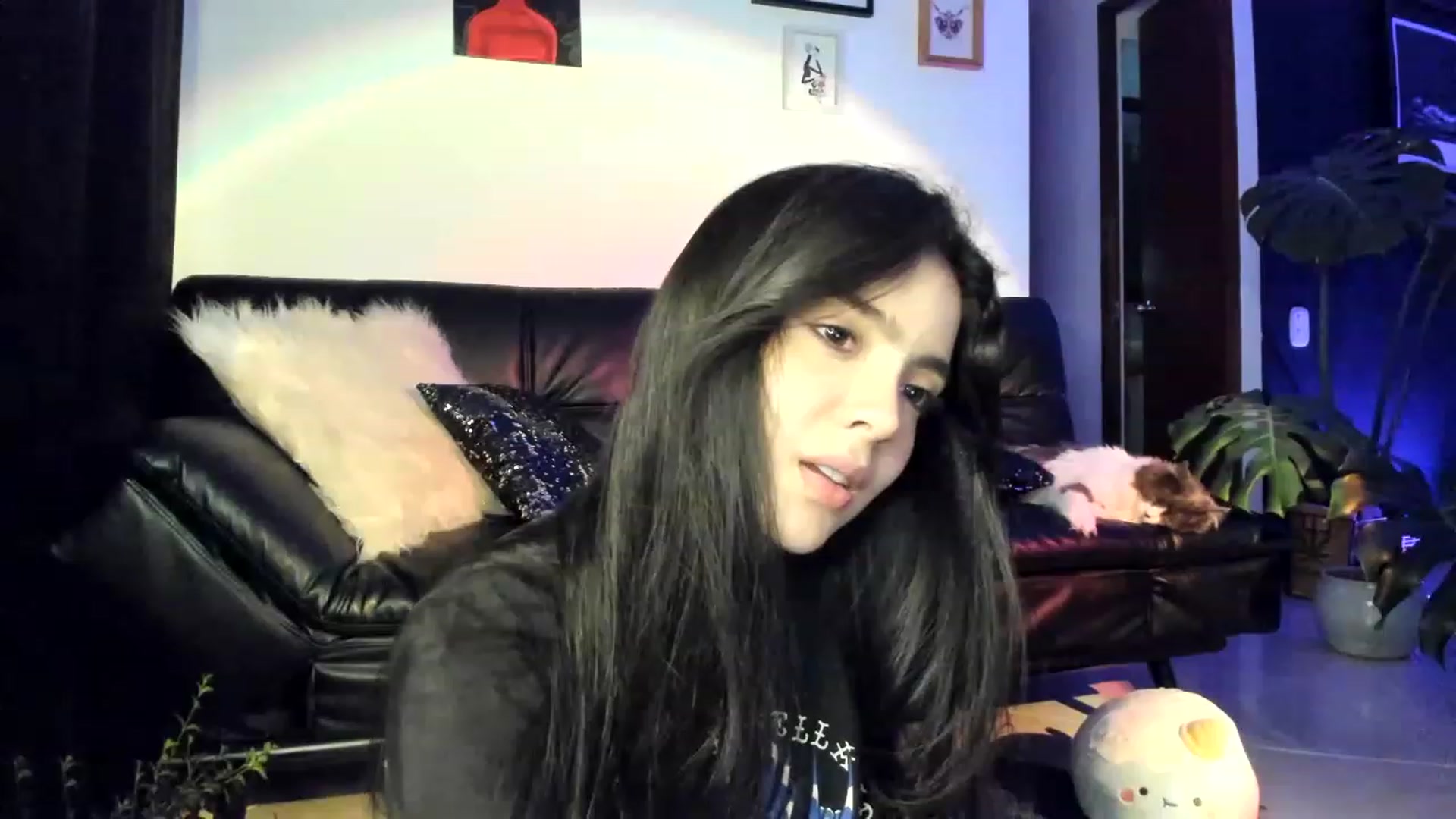 Gallery image thumbnail from lanaph's myfreecams stream on, 11/17/2022, 05:10 image 16 of 20
