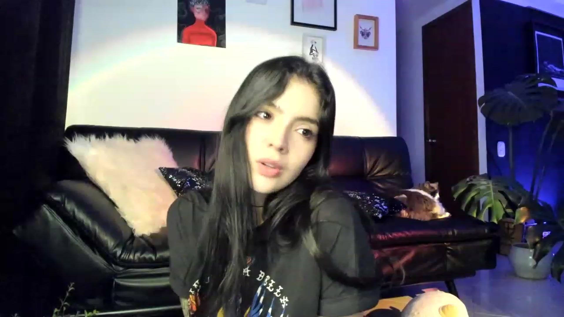 Gallery image thumbnail from lanaph's myfreecams stream on, 11/17/2022, 05:10 image 3 of 20
