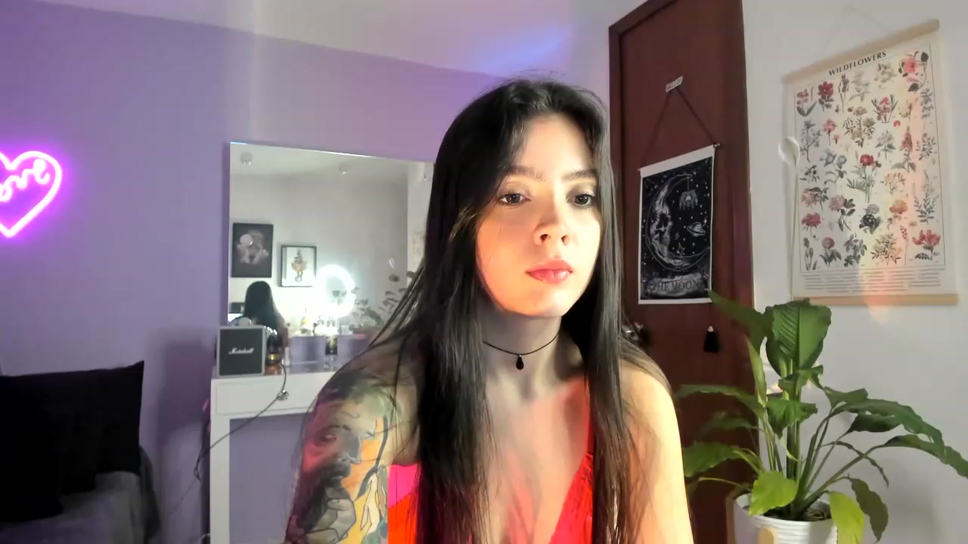 Gallery image thumbnail from lanaph's myfreecams stream on, 11/24/2022, 05:12 image 19 of 20