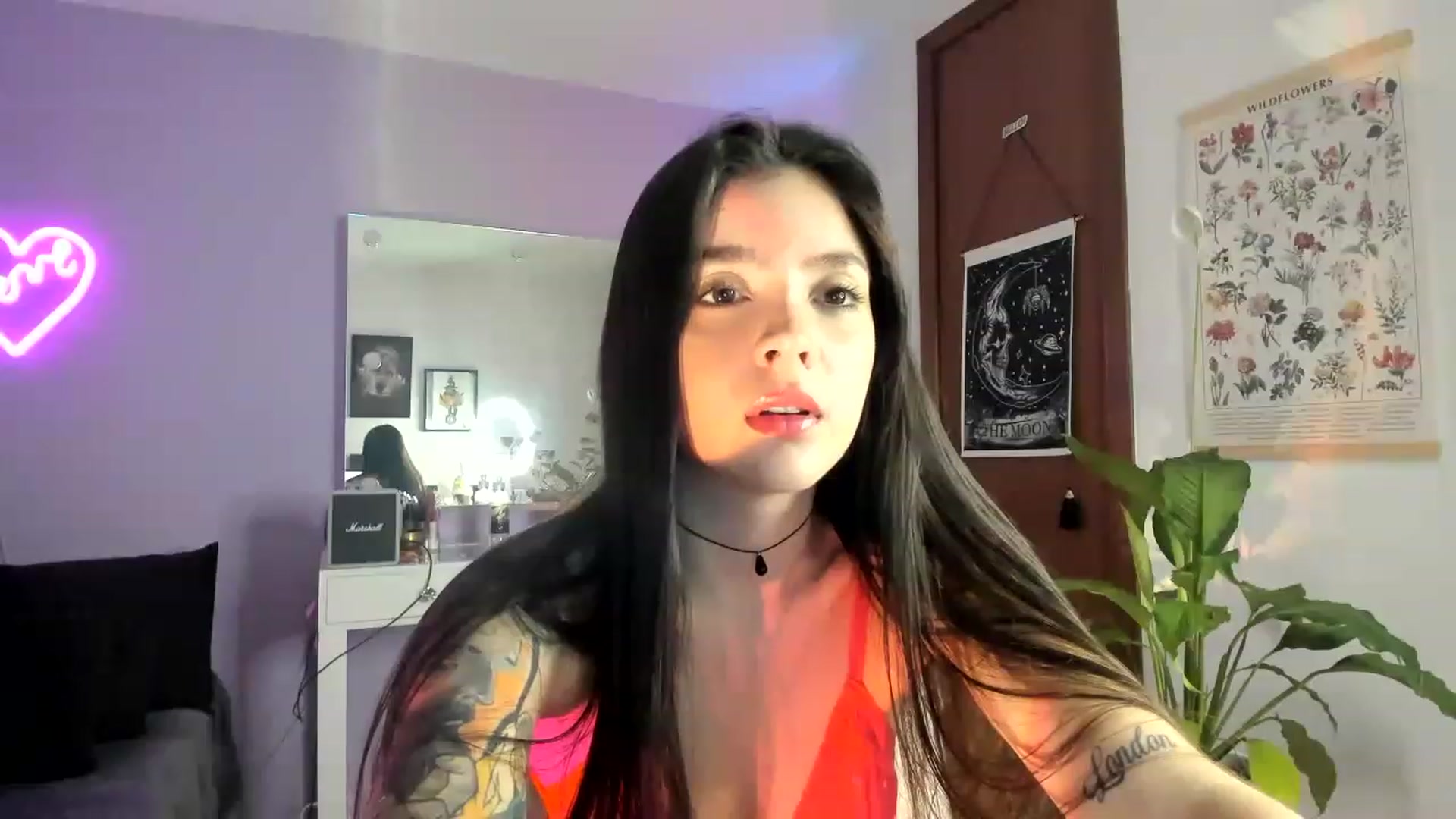 Gallery image thumbnail from lanaph's myfreecams stream on, 11/24/2022, 05:12 image 13 of 20