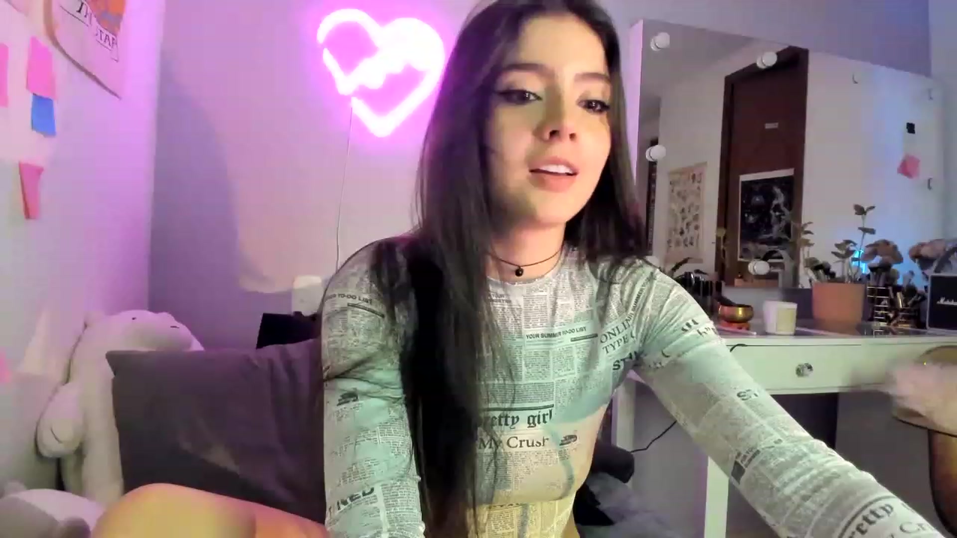 Gallery image thumbnail from lanaph's myfreecams stream on, 11/25/2022, 04:59 image 12 of 20