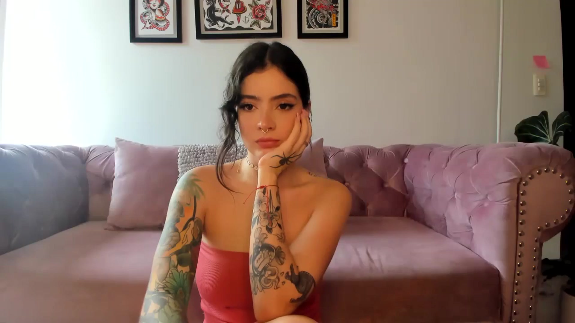 Gallery image thumbnail from lanaph's myfreecams stream on, 05/28/2024, 20:41 image 8 of 20