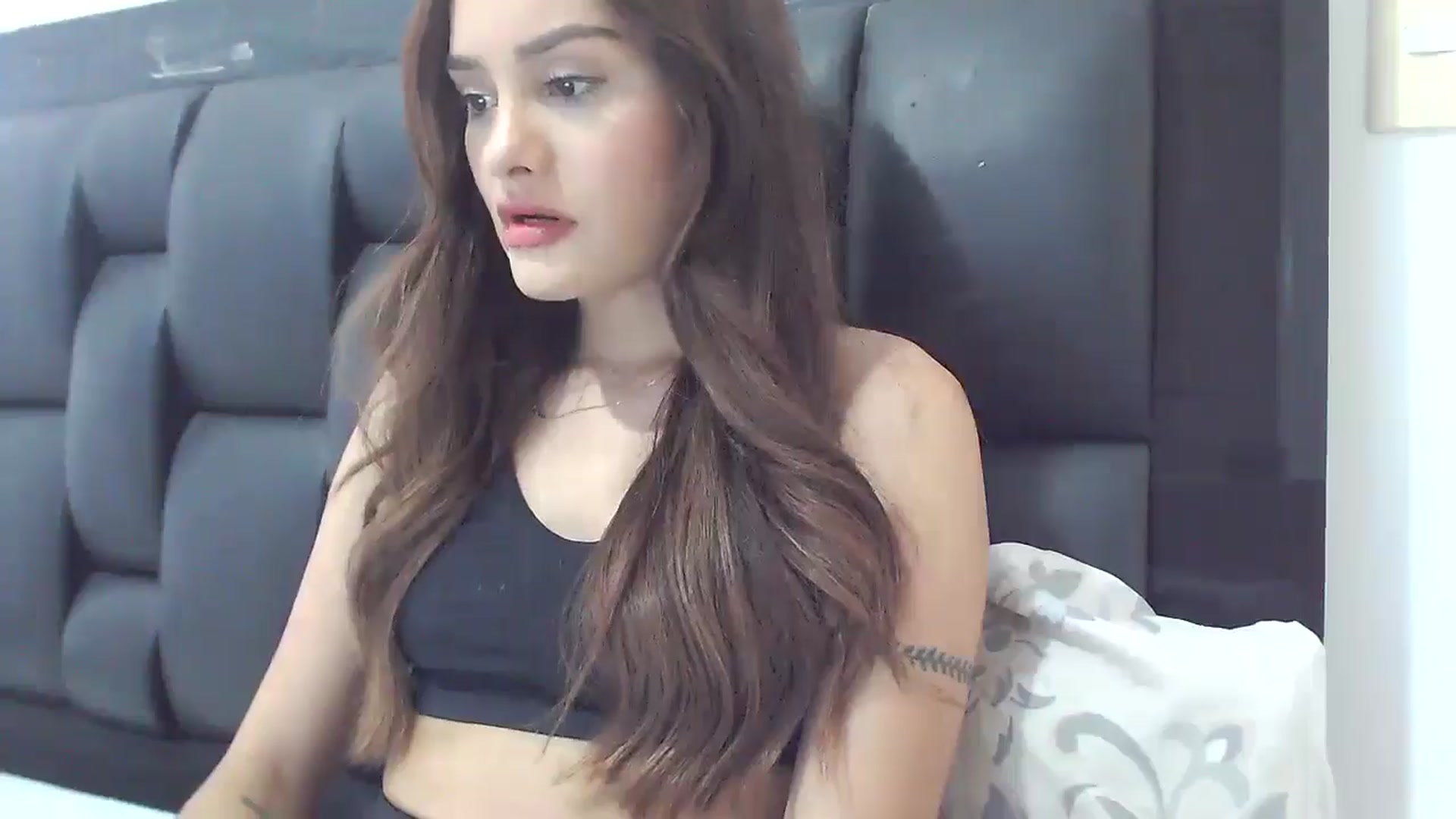 Gallery image thumbnail from lanawinters1's myfreecams stream on, 12/22/2024, 23:02 image 9 of 20