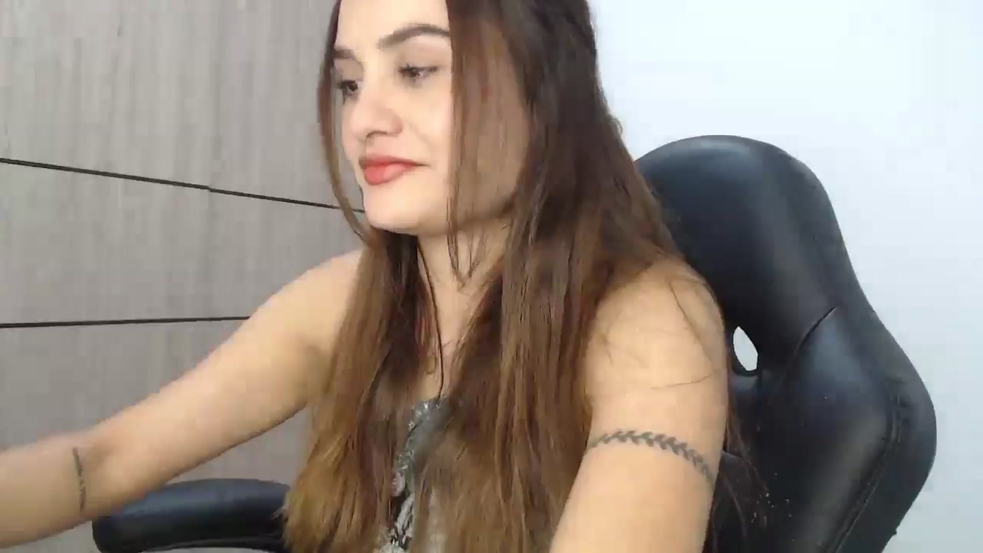 Gallery image thumbnail from lanawinters1's myfreecams stream on, 01/22/2025, 07:32 image 8 of 20