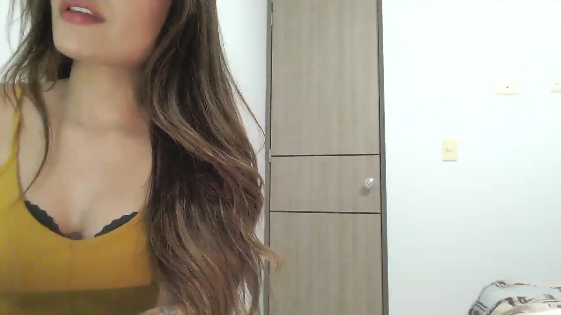 Gallery image thumbnail from lanawinters1's myfreecams stream on, 02/03/2025, 09:02 image 2 of 20