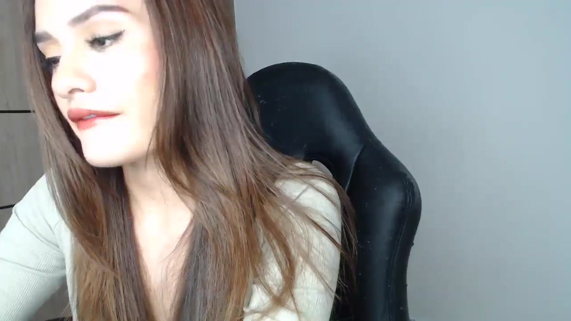 Gallery image thumbnail from lanawinters1's myfreecams stream on, 02/19/2025, 07:44 image 13 of 20