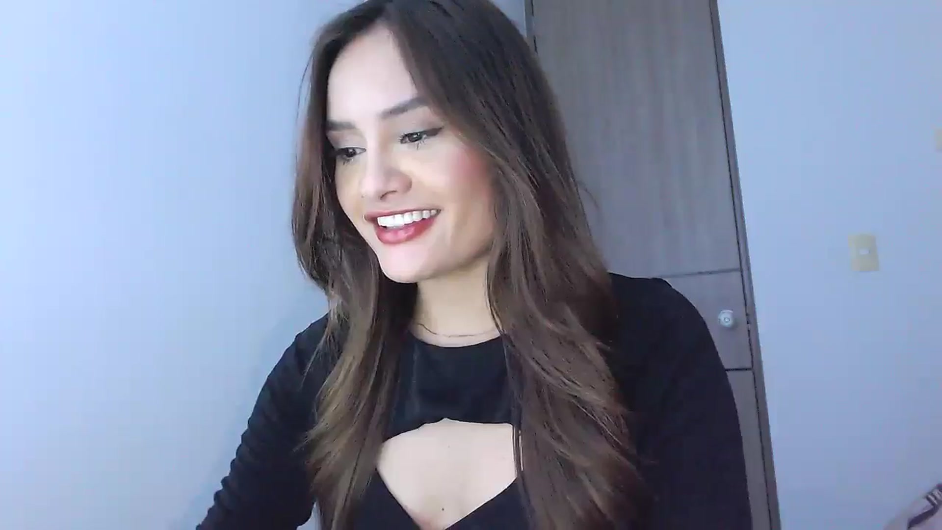 Gallery image thumbnail from lanawinters1's myfreecams stream on, 02/24/2025, 08:19 image 9 of 20