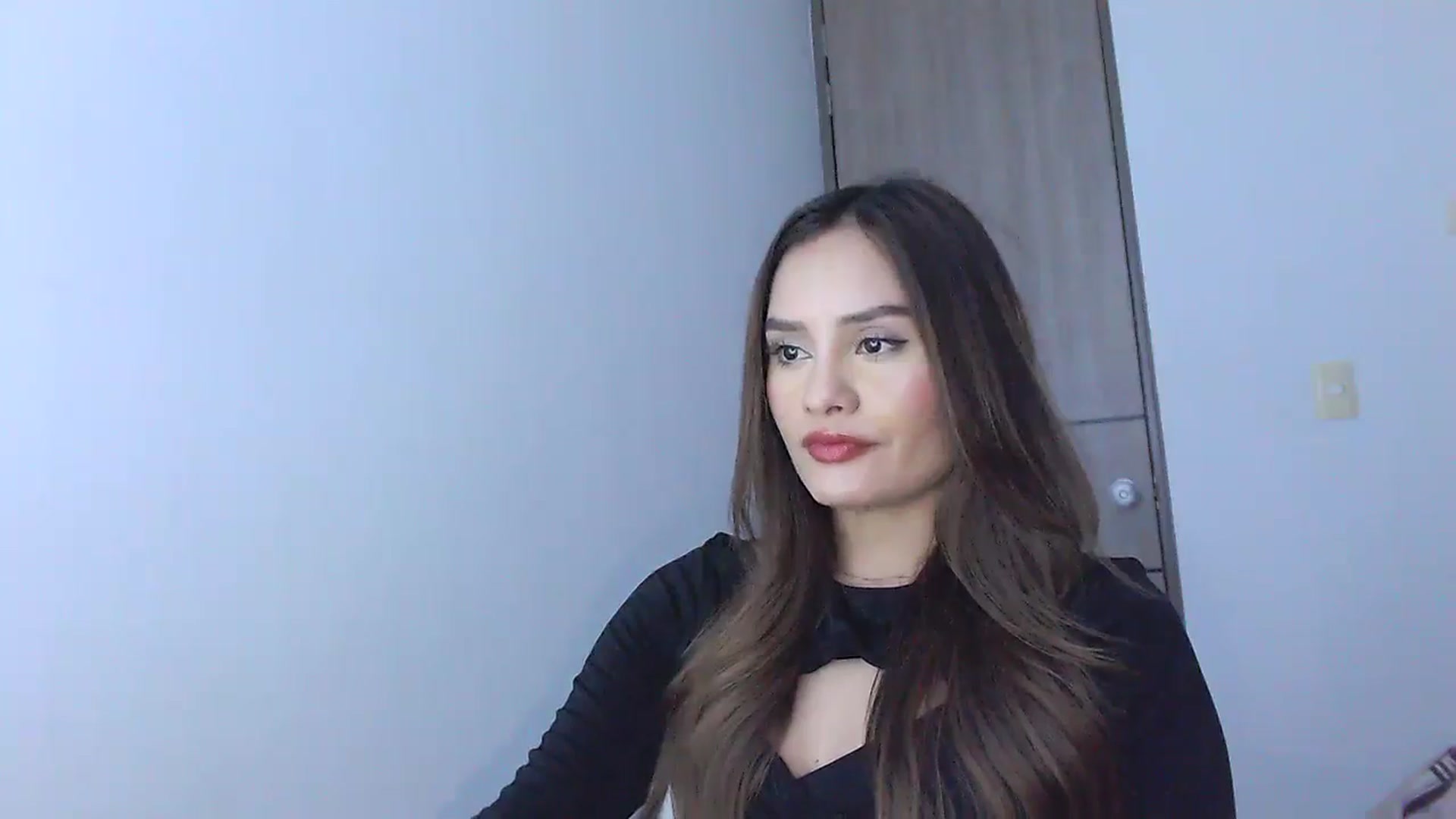 Gallery image thumbnail from lanawinters1's myfreecams stream on, 02/24/2025, 08:19 image 8 of 20