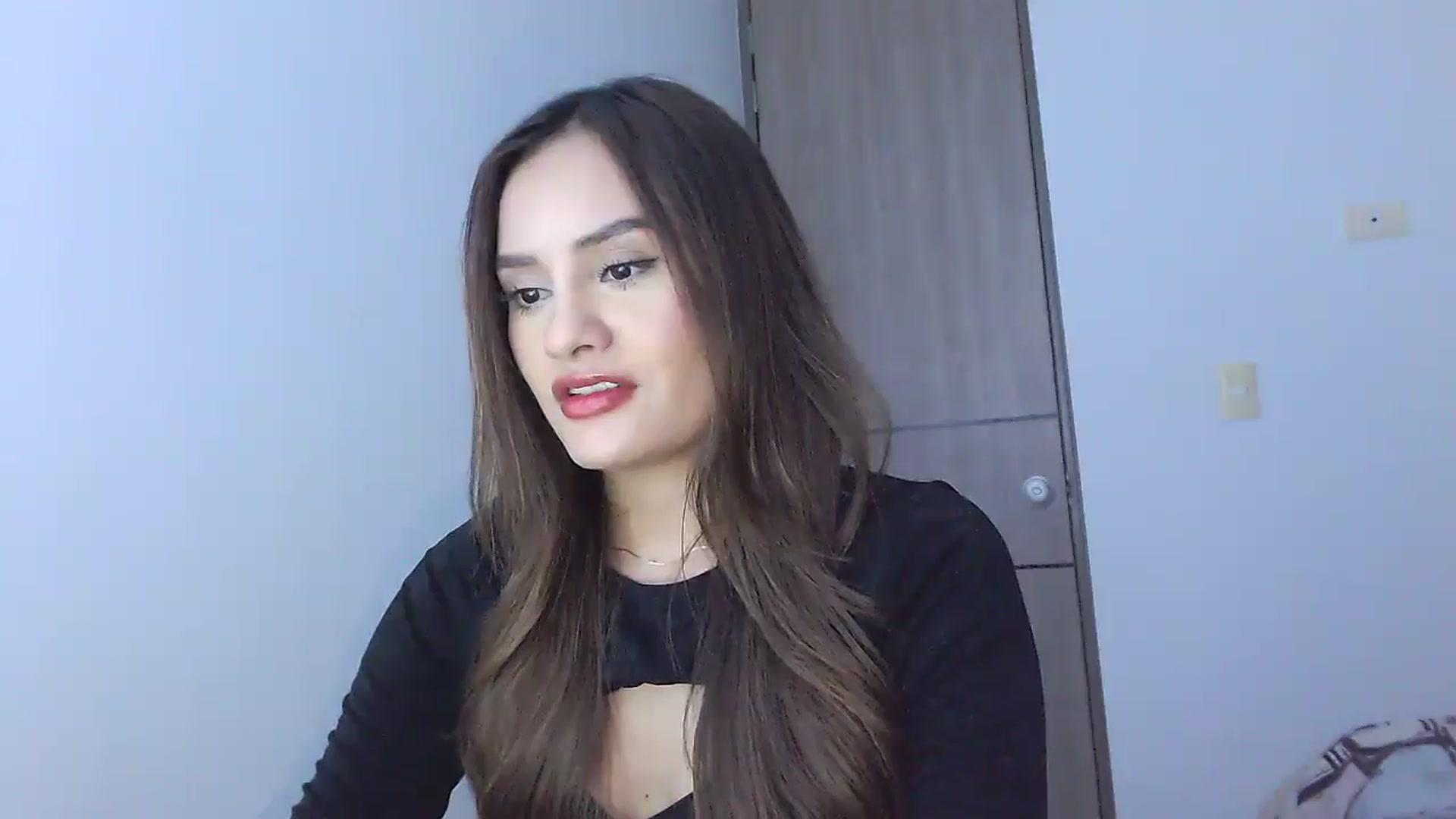 Gallery image thumbnail from lanawinters1's myfreecams stream on, 02/24/2025, 08:36 image 7 of 20