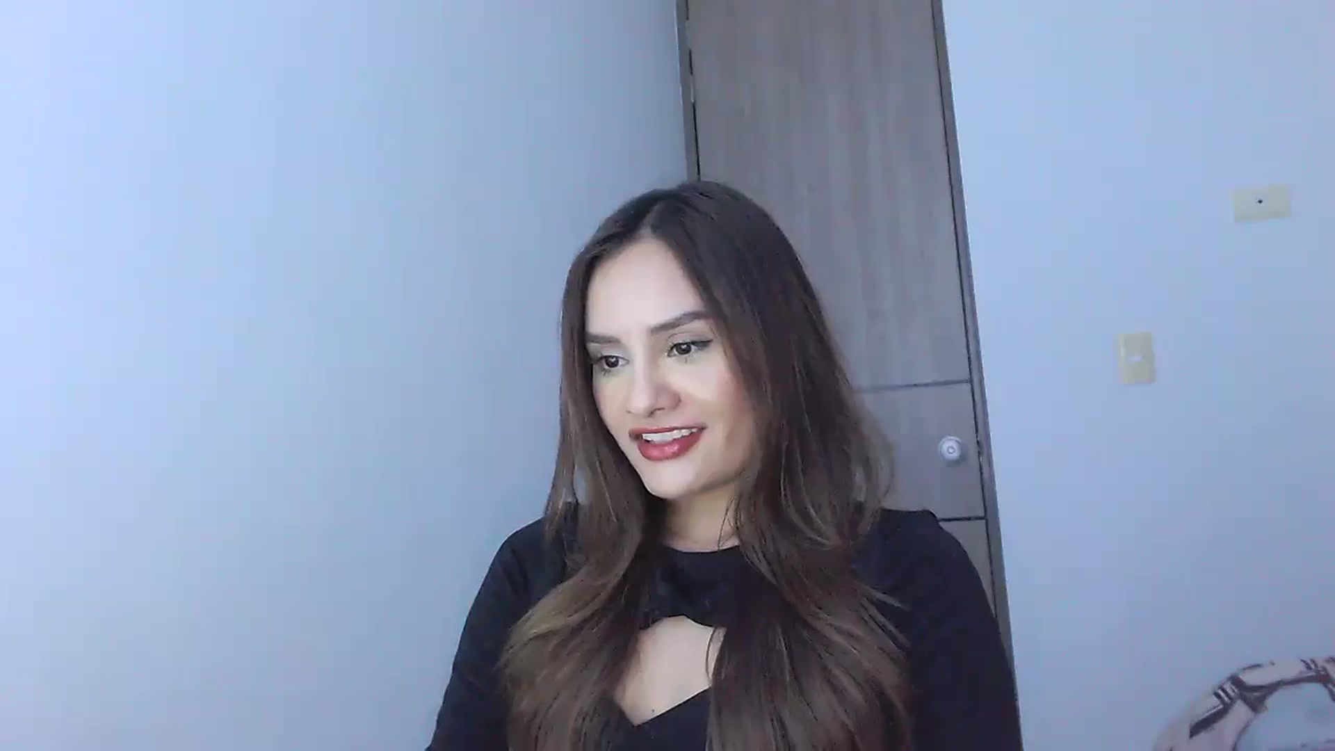 Gallery image thumbnail from lanawinters1's myfreecams stream on, 02/24/2025, 08:36 image 3 of 20