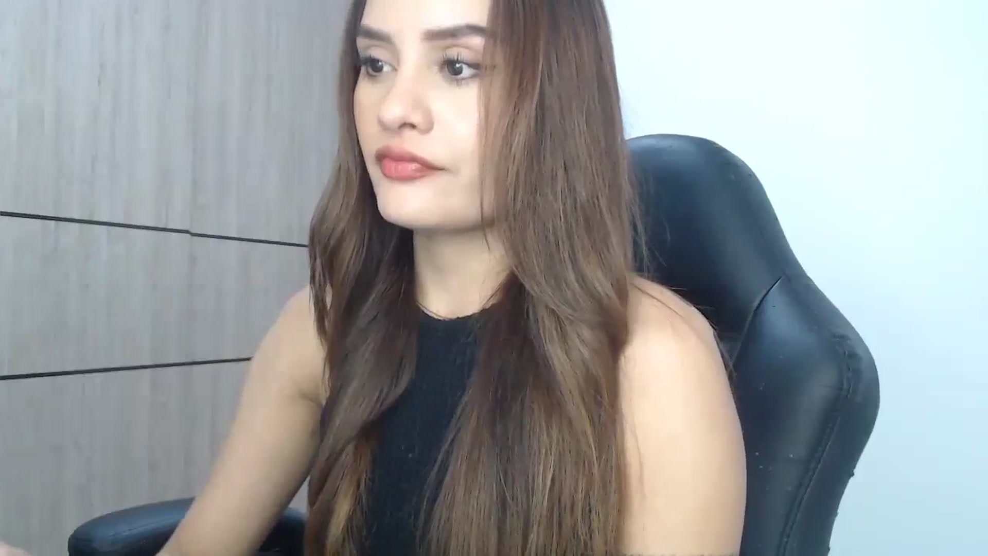 Gallery image thumbnail from lanawinters1's myfreecams stream on, 02/26/2025, 09:37 image 6 of 20