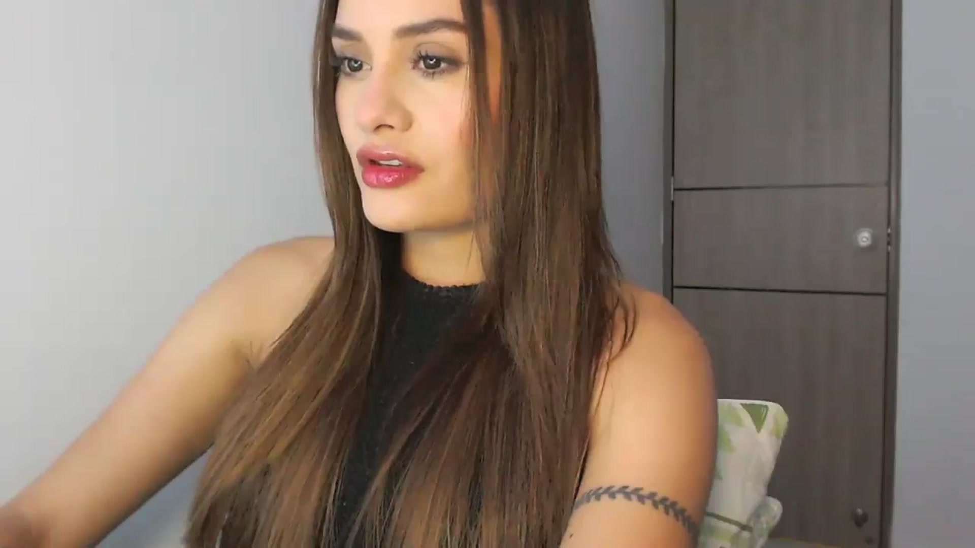 Gallery image thumbnail from lanawinters1's myfreecams stream on, 03/05/2025, 10:07 image 6 of 20