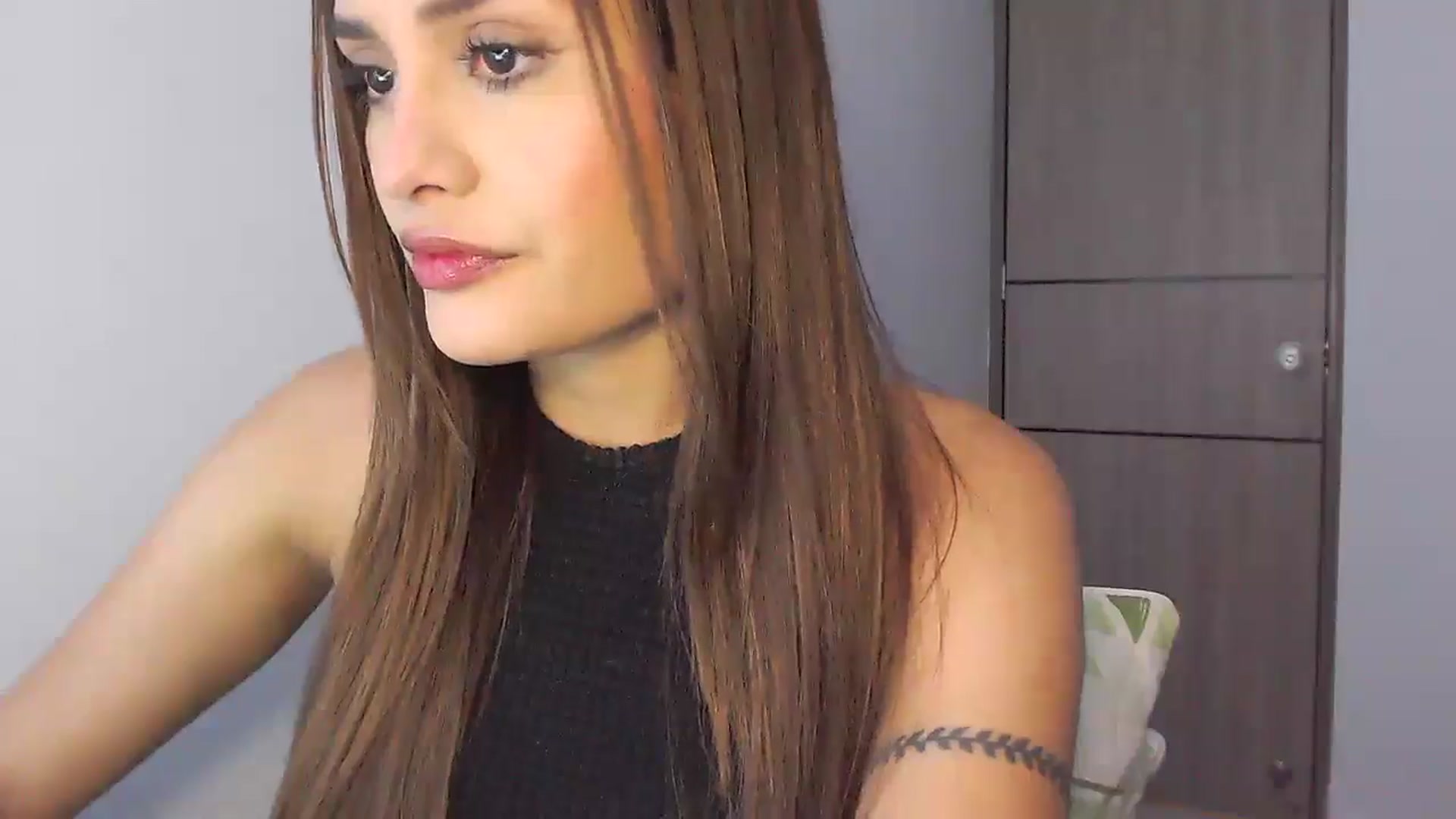 Gallery image thumbnail from lanawinters1's myfreecams stream on, 03/05/2025, 10:07 image 20 of 20