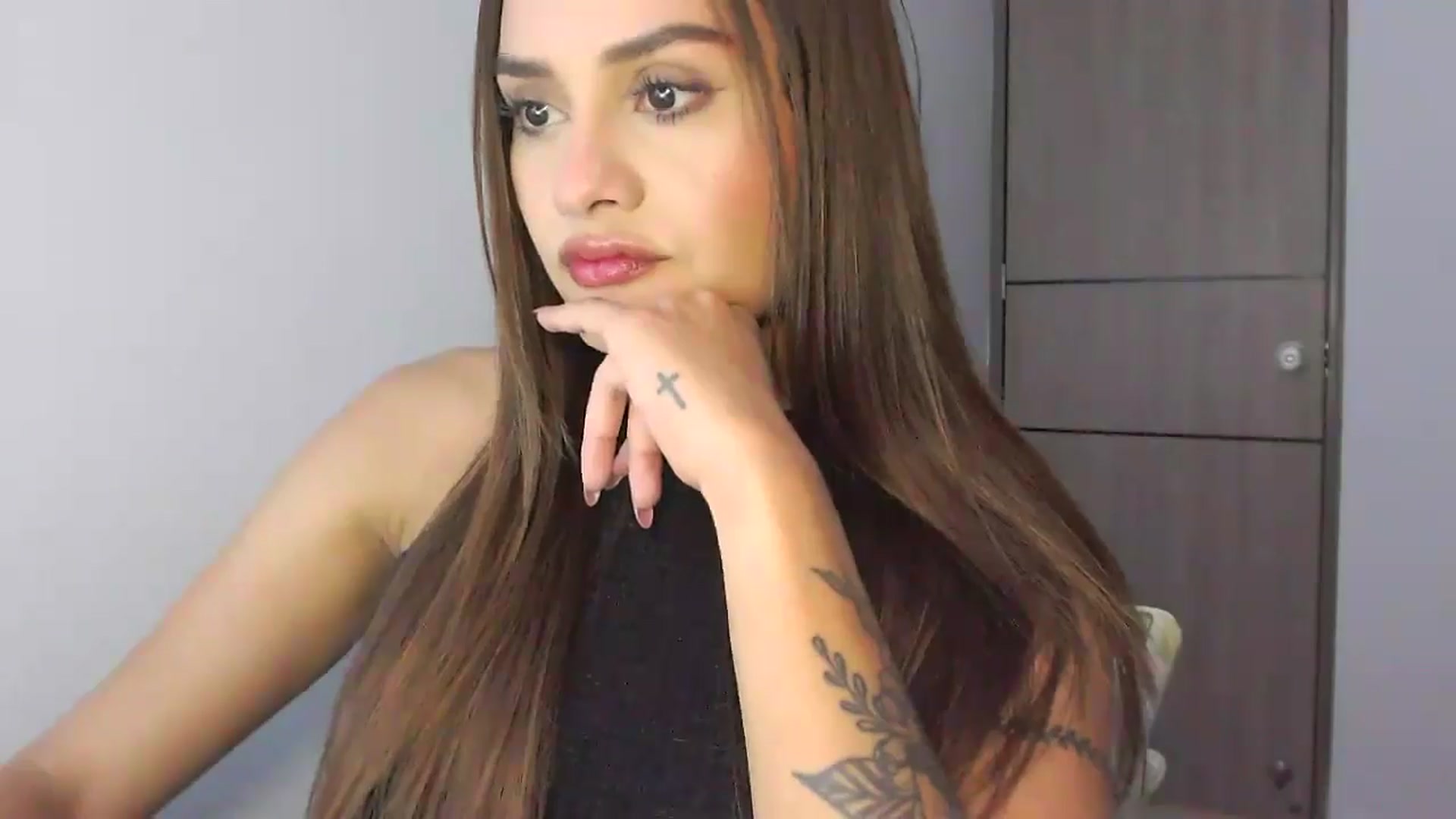 Gallery image thumbnail from lanawinters1's myfreecams stream on, 03/05/2025, 10:07 image 17 of 20