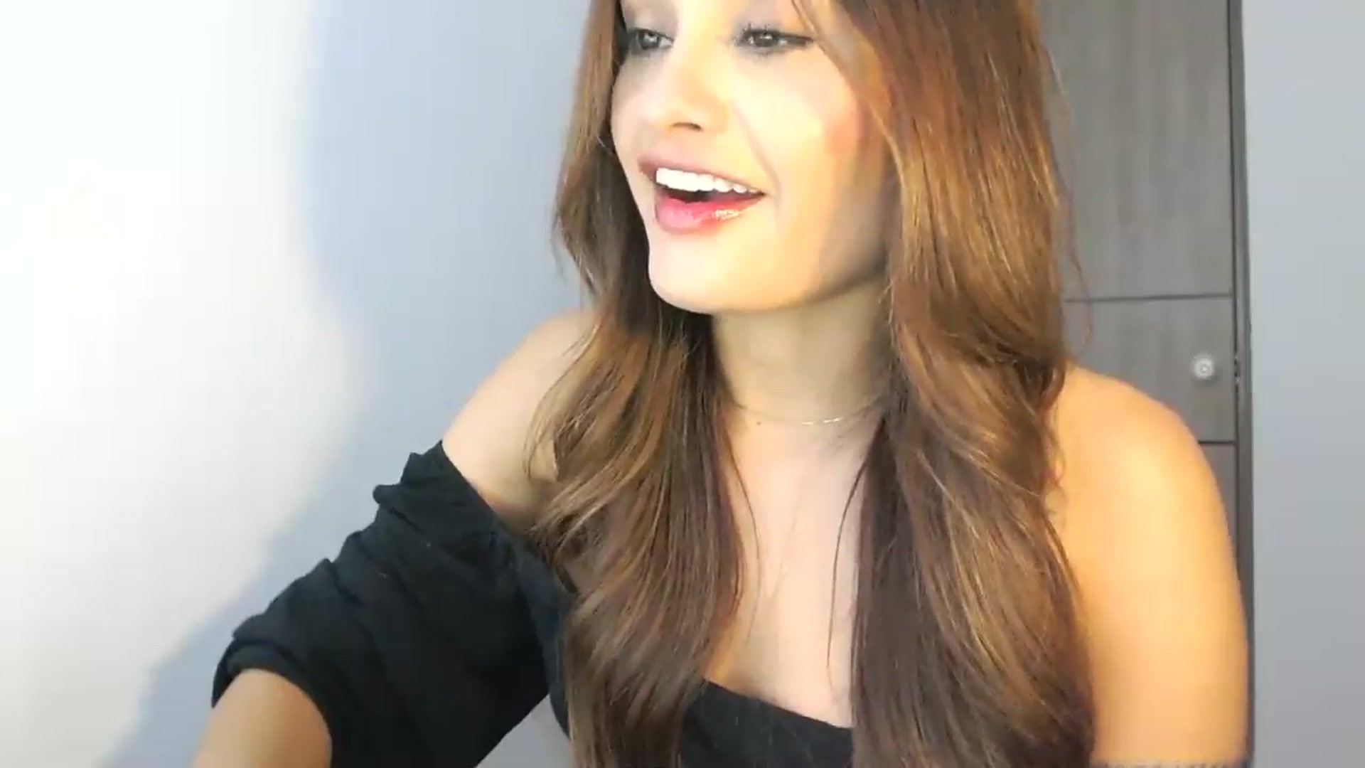 Gallery image thumbnail from lanawinters1's myfreecams stream on, 03/06/2025, 07:29 image 13 of 20