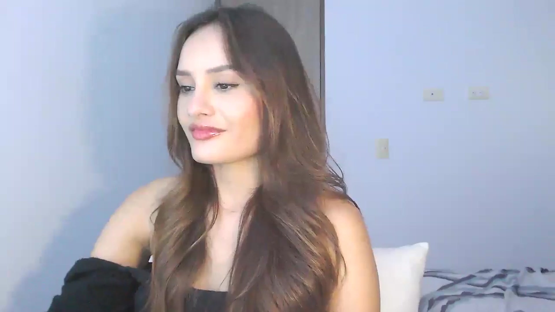 Gallery image thumbnail from lanawinters1's myfreecams stream on, 03/06/2025, 07:59 image 13 of 20