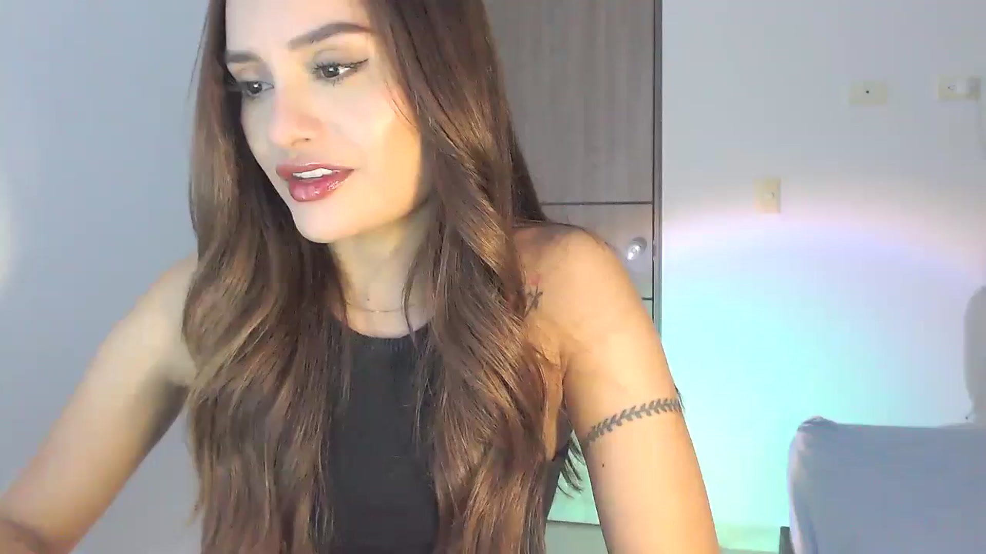 Gallery image thumbnail from lanawinters1's myfreecams stream on, 03/09/2025, 11:11 image 16 of 20