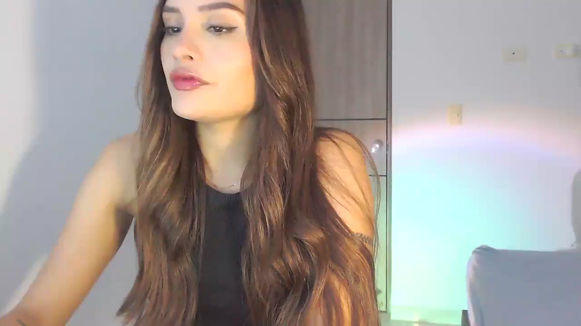 Gallery image thumbnail from lanawinters1's myfreecams stream on, 03/09/2025, 11:11 image 1 of 20