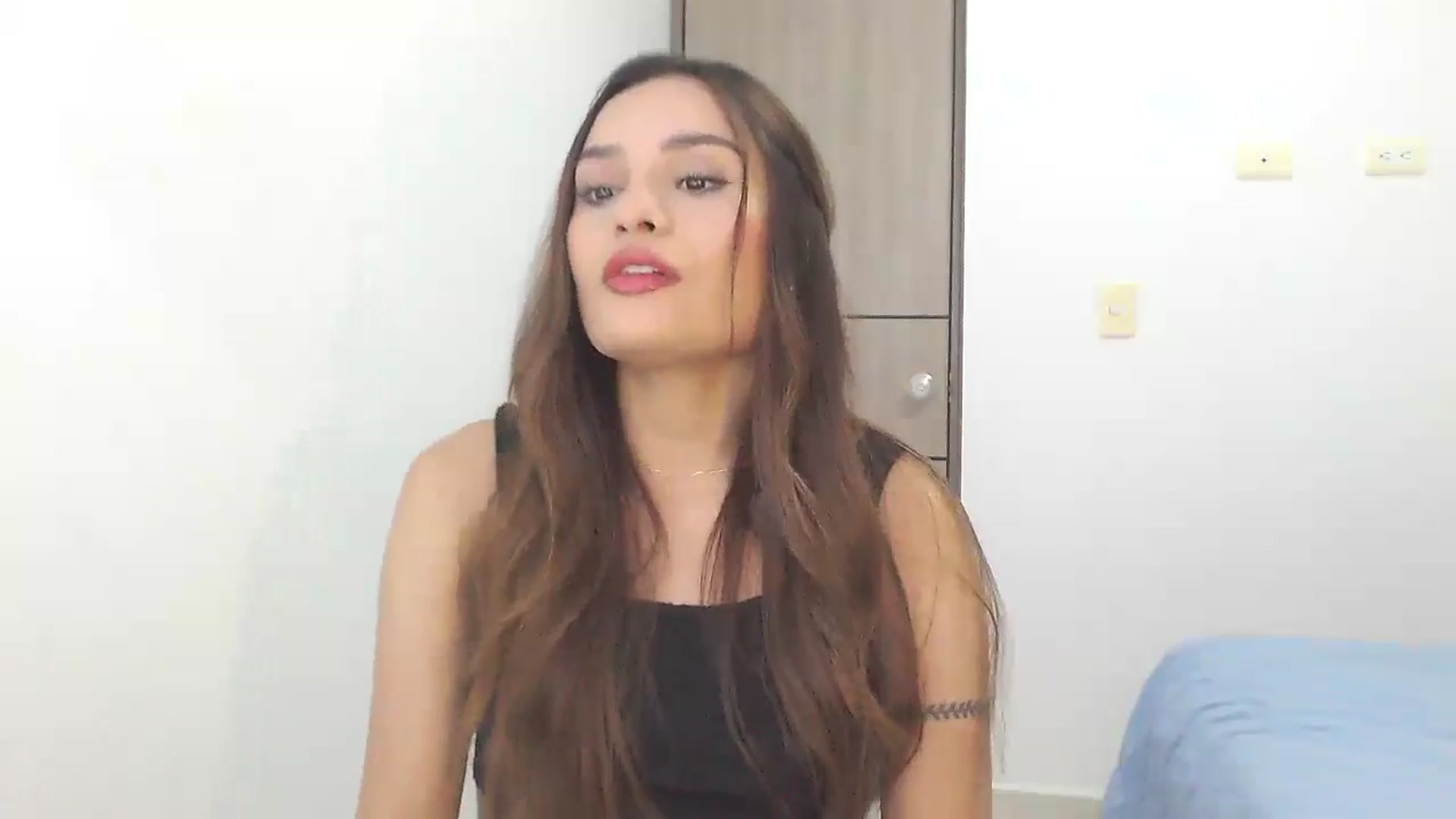 Gallery image thumbnail from lanawinters1's myfreecams stream on, 03/10/2025, 06:00 image 16 of 20
