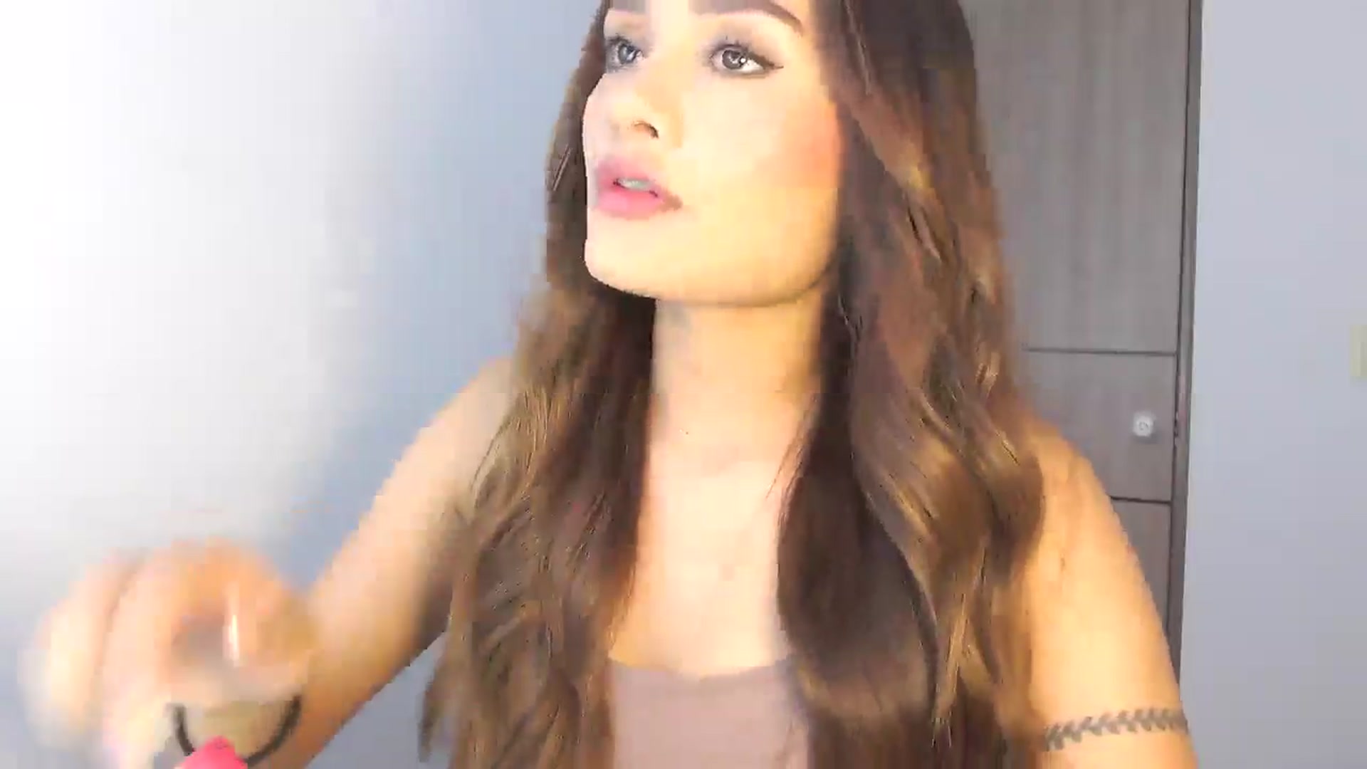 Gallery image thumbnail from lanawinters1's myfreecams stream on, 03/20/2025, 08:36 image 8 of 20