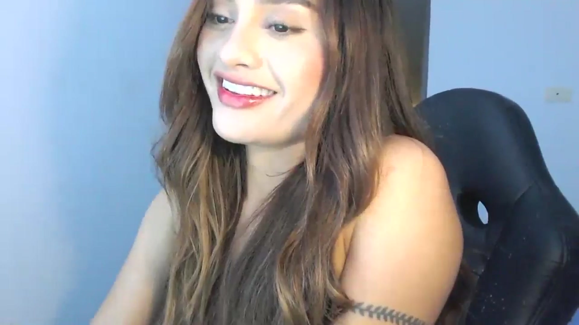 Gallery image thumbnail from lanawinters1's myfreecams stream on, 03/26/2025, 08:38 image 7 of 20