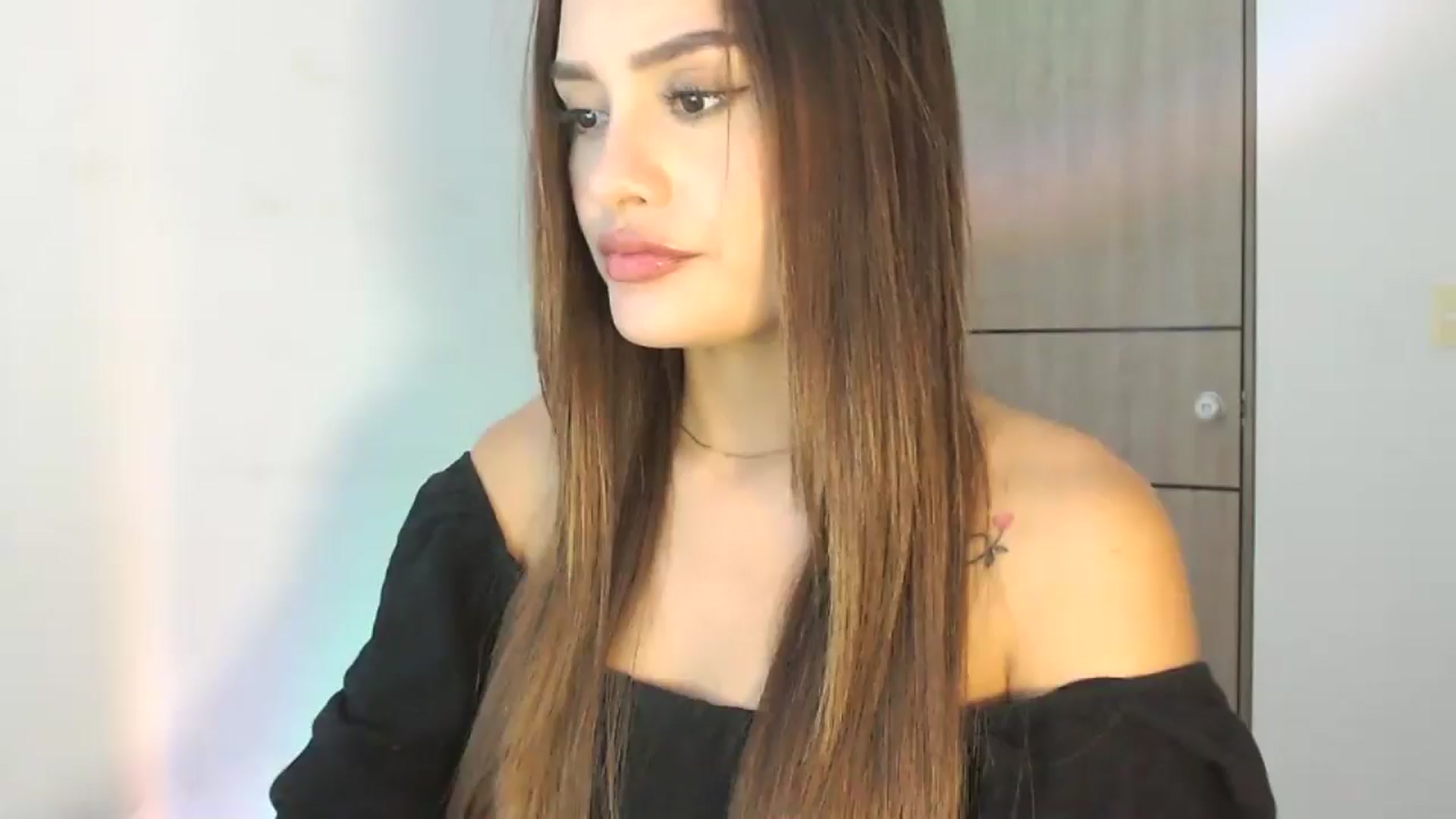 Gallery image thumbnail from lanawinters1's myfreecams stream on, 03/29/2025, 10:41 image 3 of 20