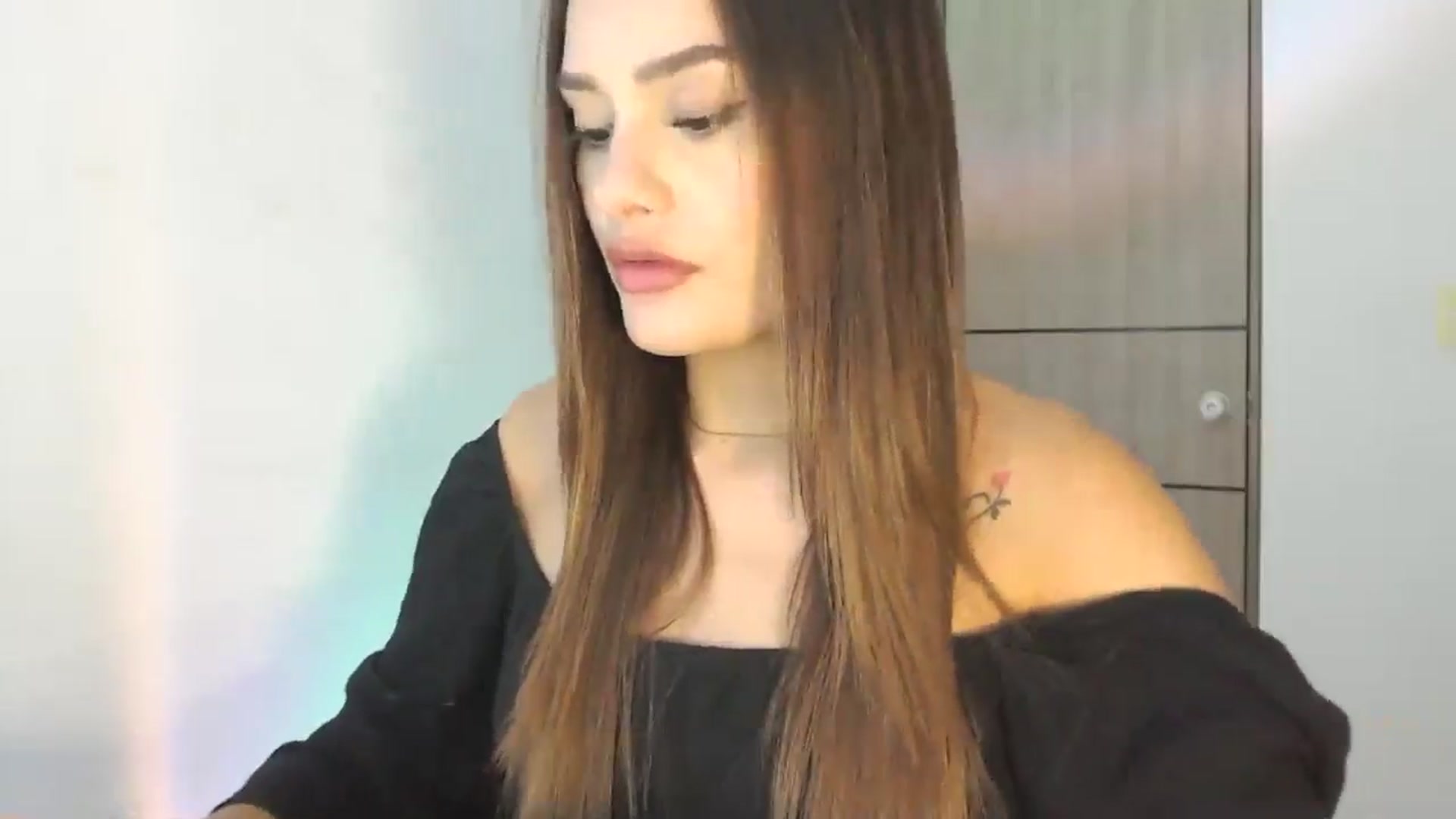 Gallery image thumbnail from lanawinters1's myfreecams stream on, 03/29/2025, 10:41 image 8 of 20