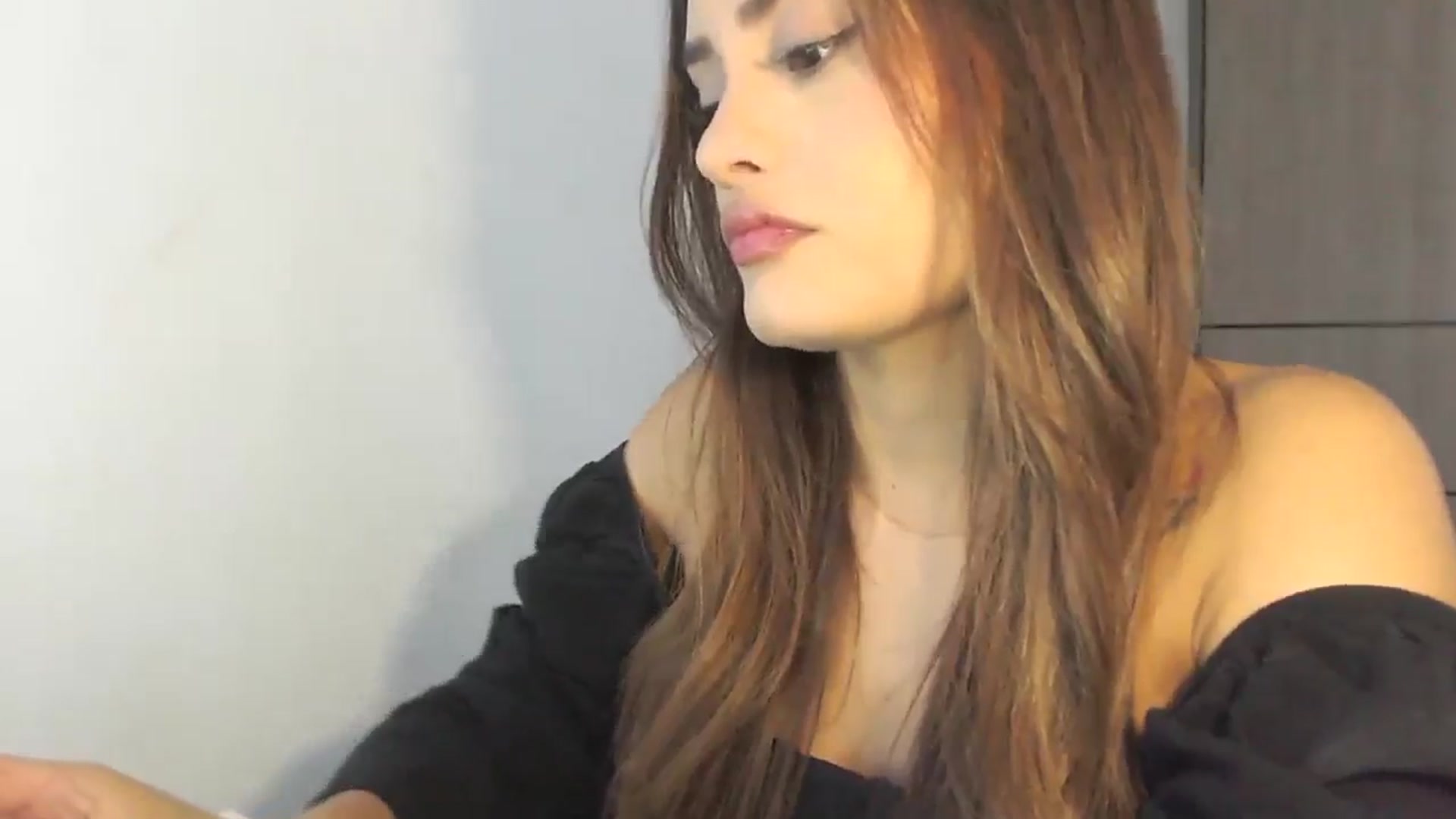 Gallery image thumbnail from lanawinters1's myfreecams stream on, 04/06/2025, 14:23 image 12 of 20