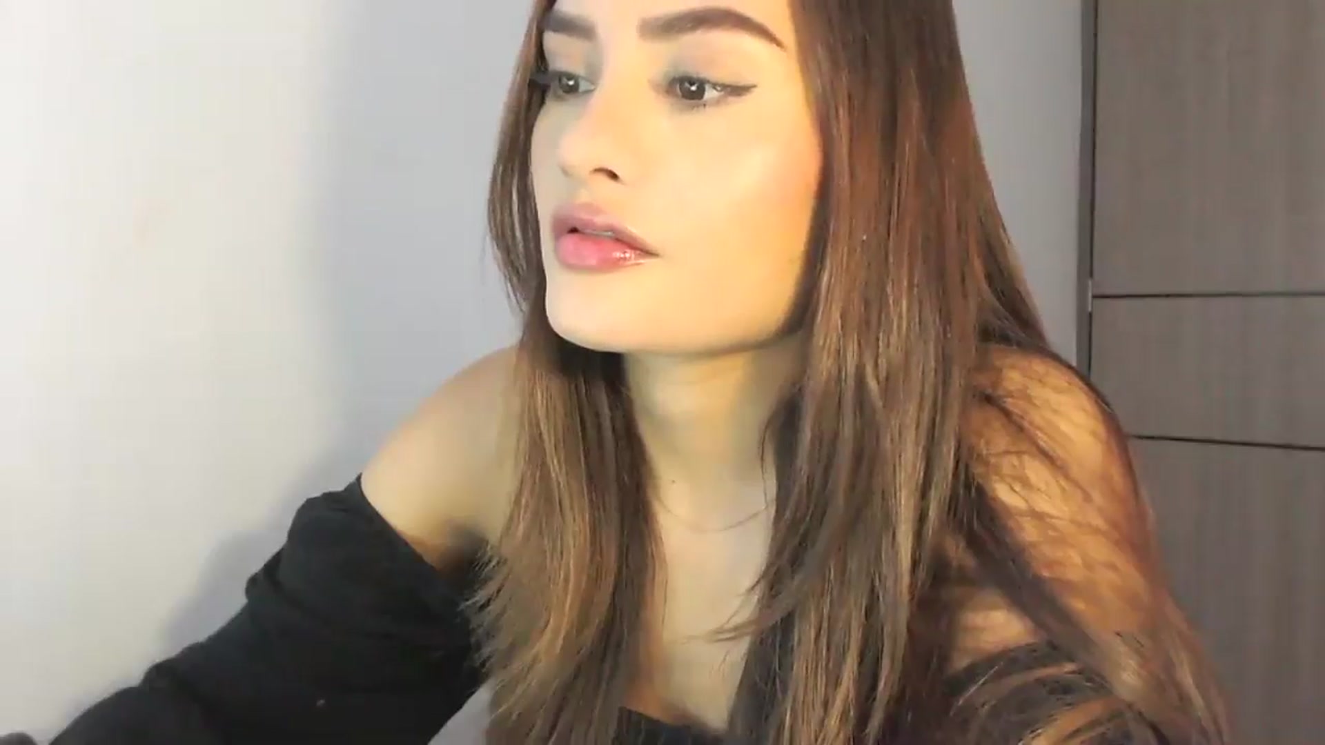 Gallery image thumbnail from lanawinters1's myfreecams stream on, 04/06/2025, 14:23 image 9 of 20