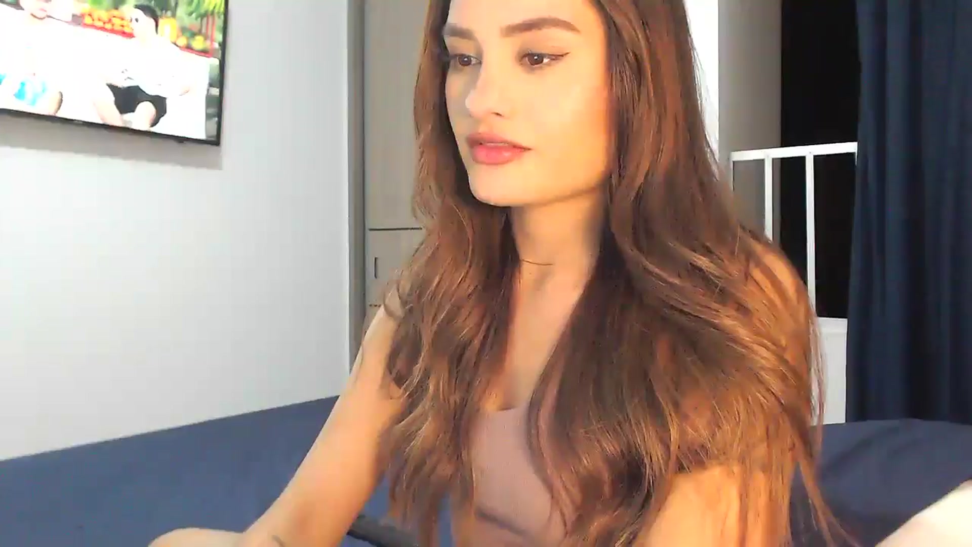 Gallery image thumbnail from lanawinters1's myfreecams stream on, 04/11/2025, 08:38 image 15 of 20