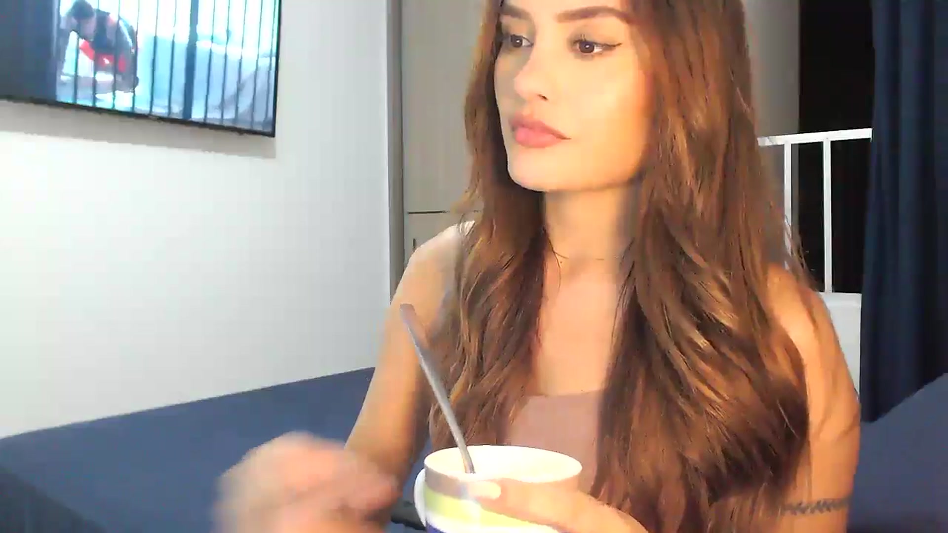 Gallery image thumbnail from lanawinters1's myfreecams stream on, 04/11/2025, 09:14 image 10 of 20