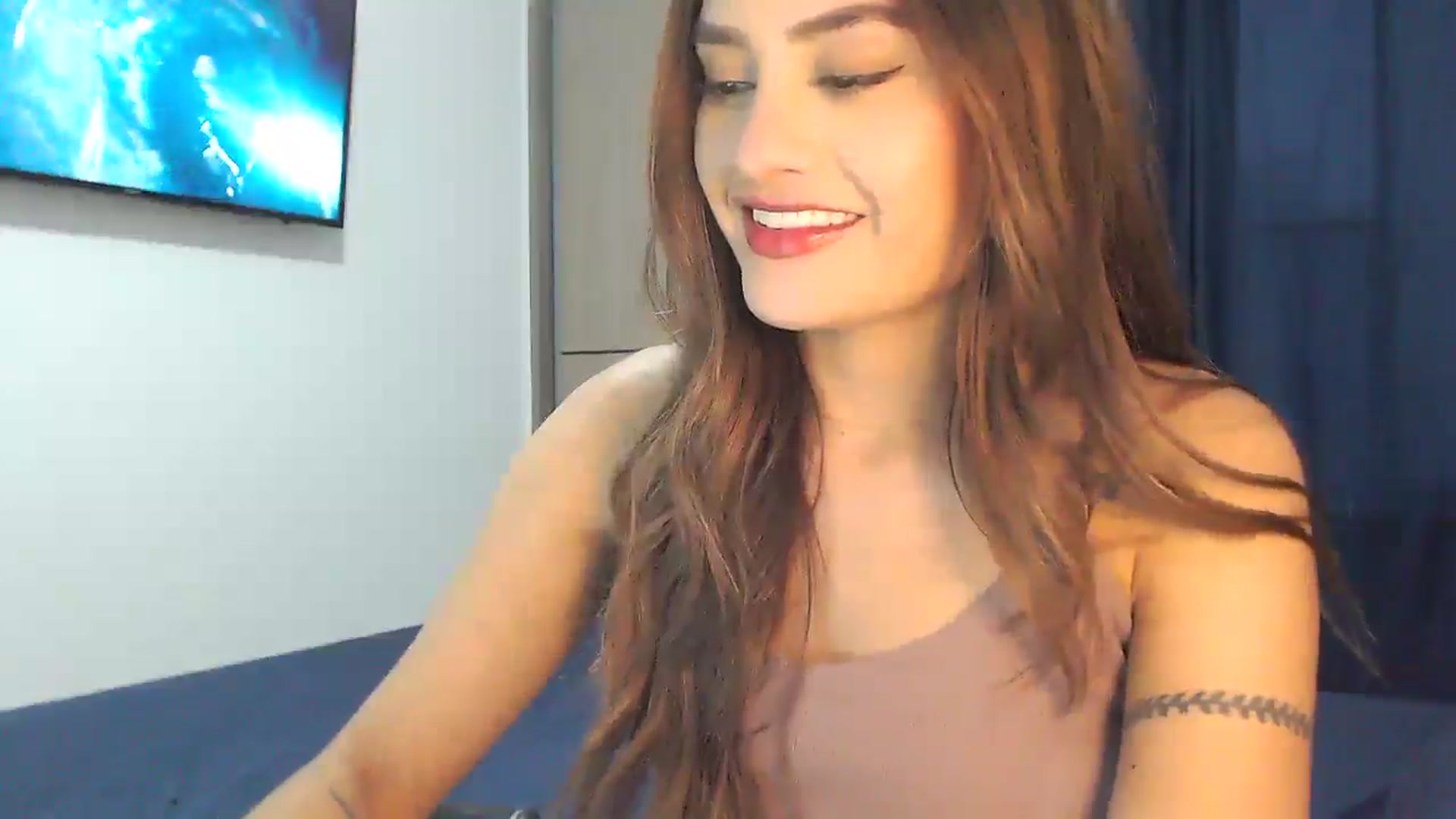 Gallery image thumbnail from lanawinters1's myfreecams stream on, 04/11/2025, 10:46 image 17 of 20