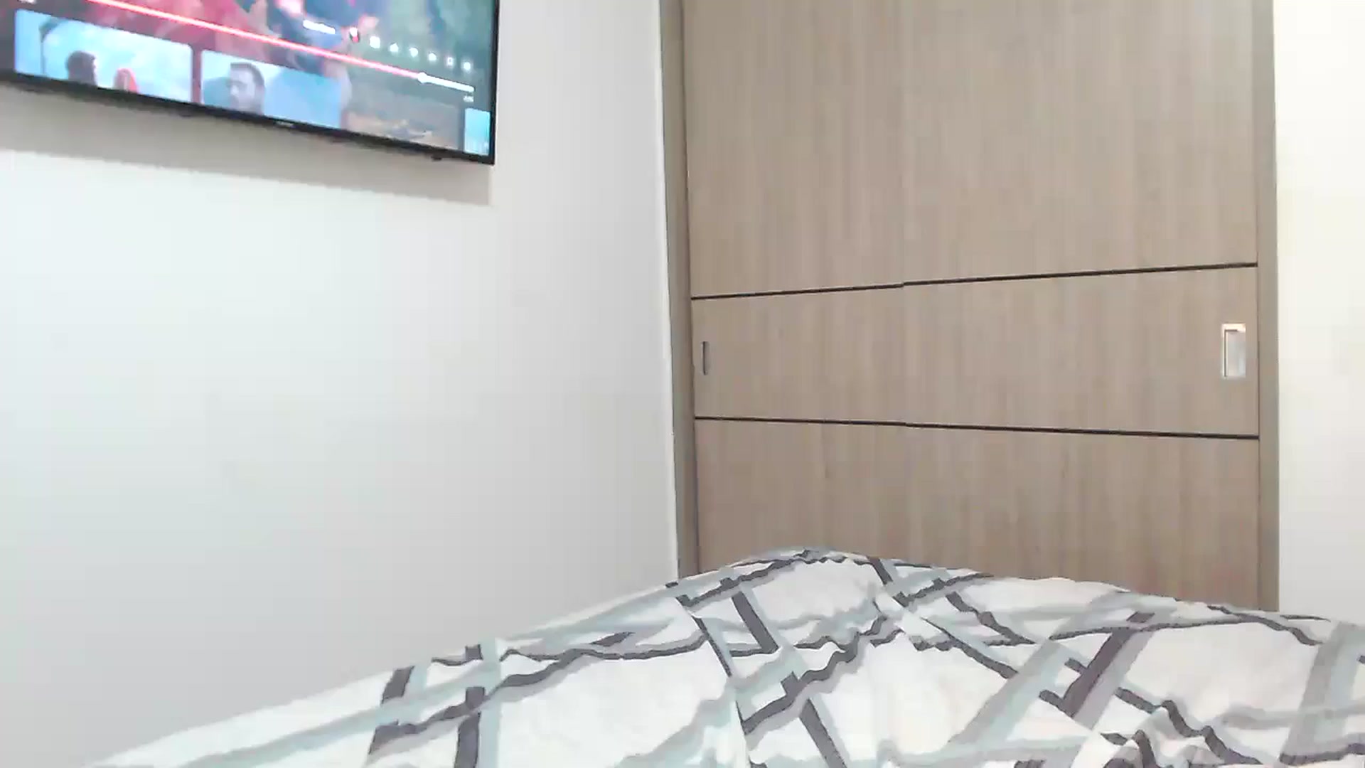 Gallery image thumbnail from lanawinters1's myfreecams stream on, 08/19/2025, 09:07 image 17 of 20