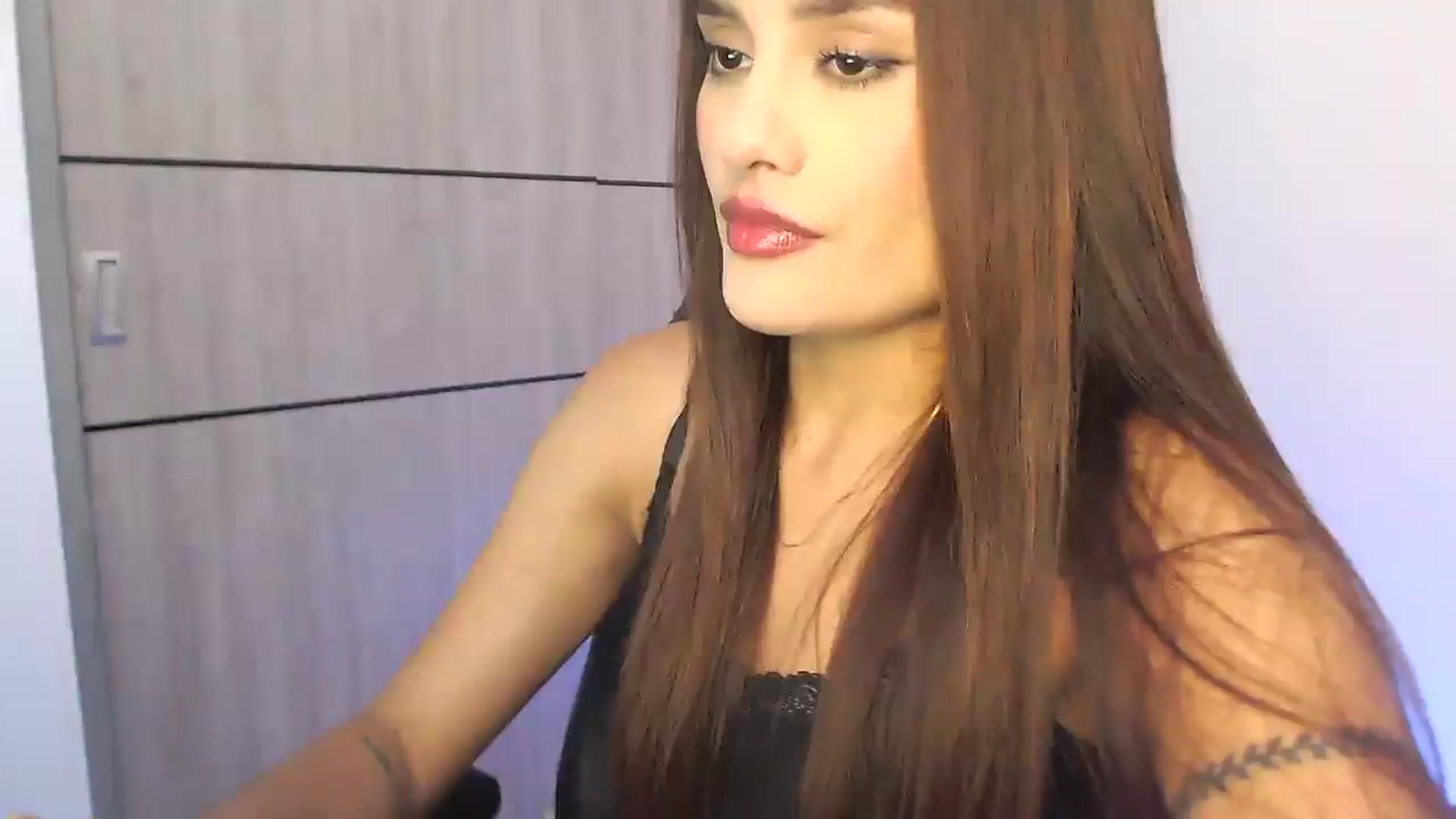 Gallery image thumbnail from lanawinters1's myfreecams stream on, 09/02/2025, 12:47 image 8 of 20
