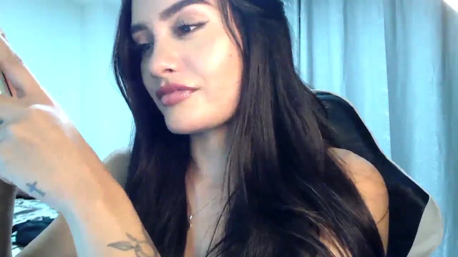 Gallery image thumbnail from lanawinters1's myfreecams stream on, 12/05/2025, 07:25 image 5 of 20