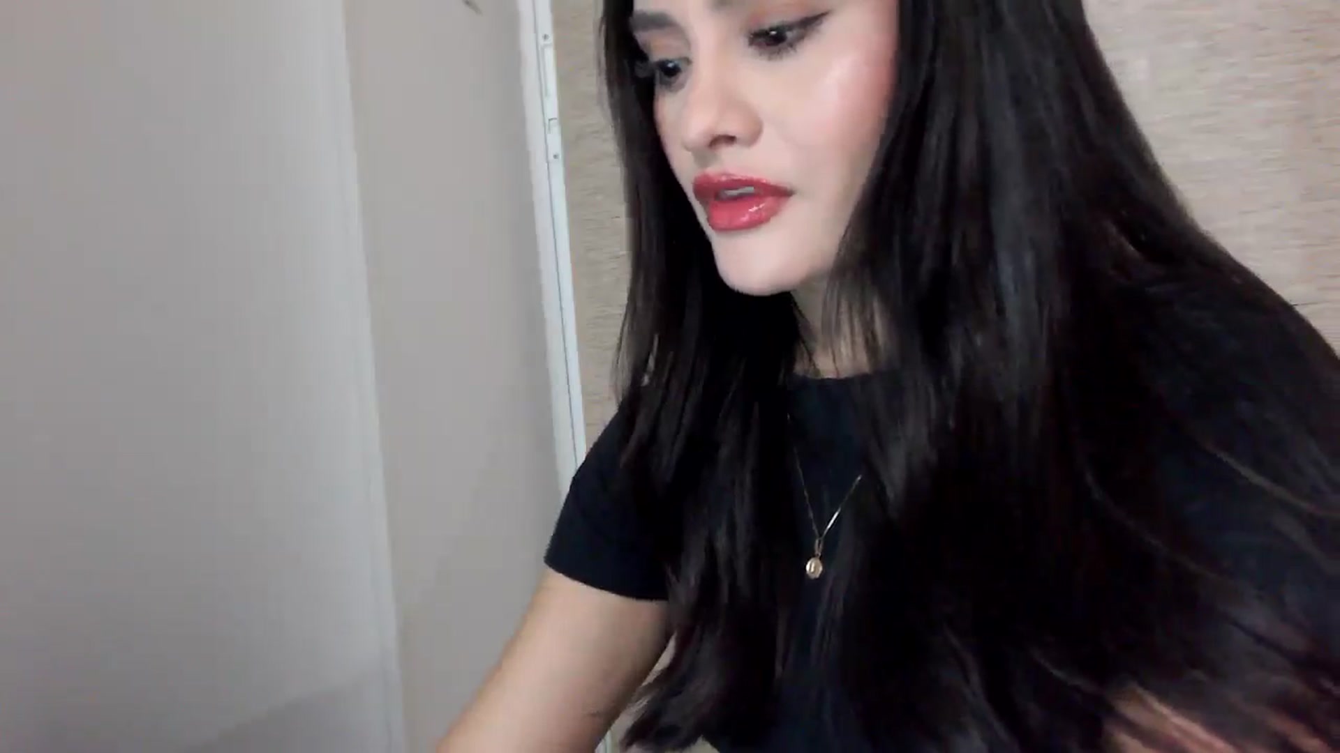 Gallery image thumbnail from lanawinters1's myfreecams stream on, 12/23/2025, 09:49 image 20 of 20