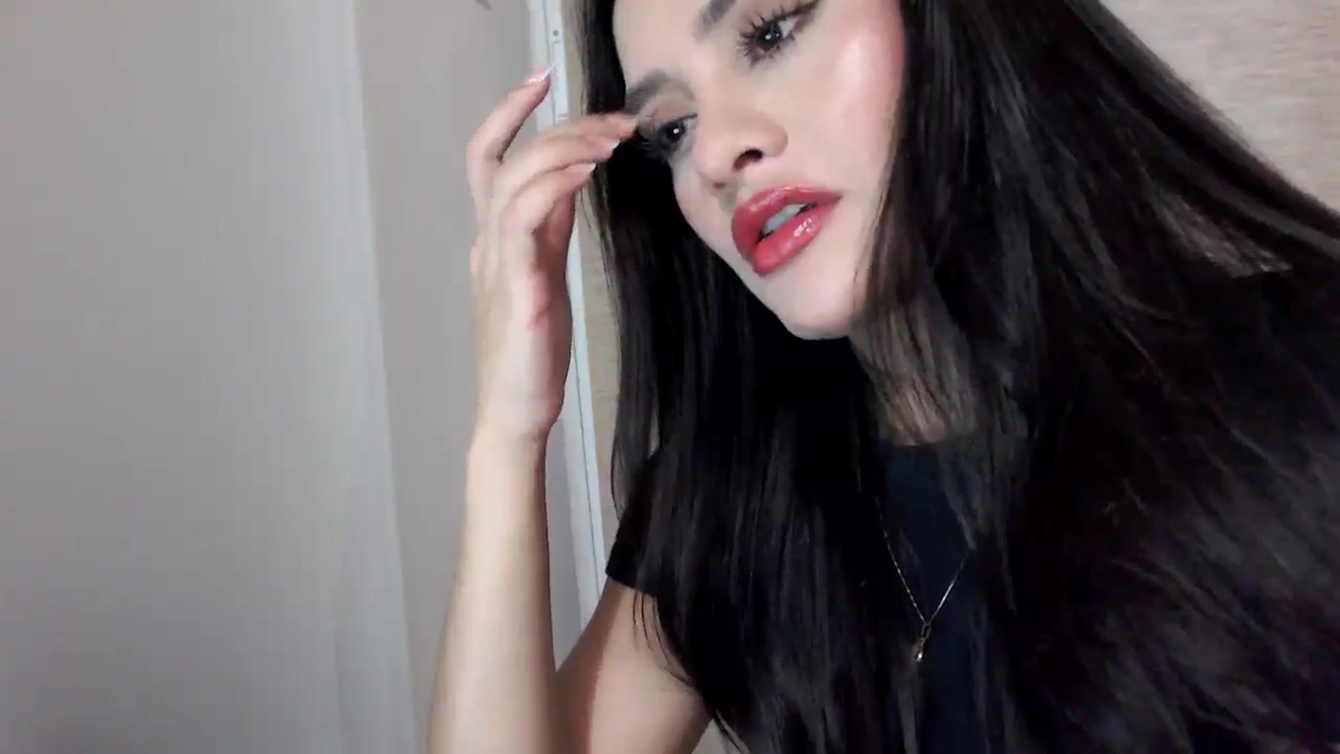 Gallery image thumbnail from lanawinters1's myfreecams stream on, 12/23/2025, 09:49 image 7 of 20