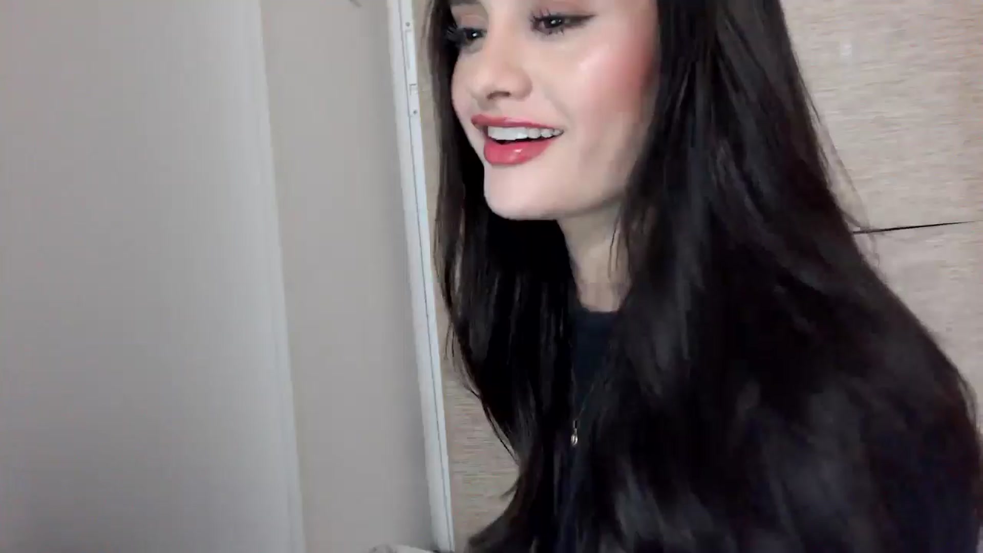 Gallery image thumbnail from lanawinters1's myfreecams stream on, 12/23/2025, 09:49 image 15 of 20