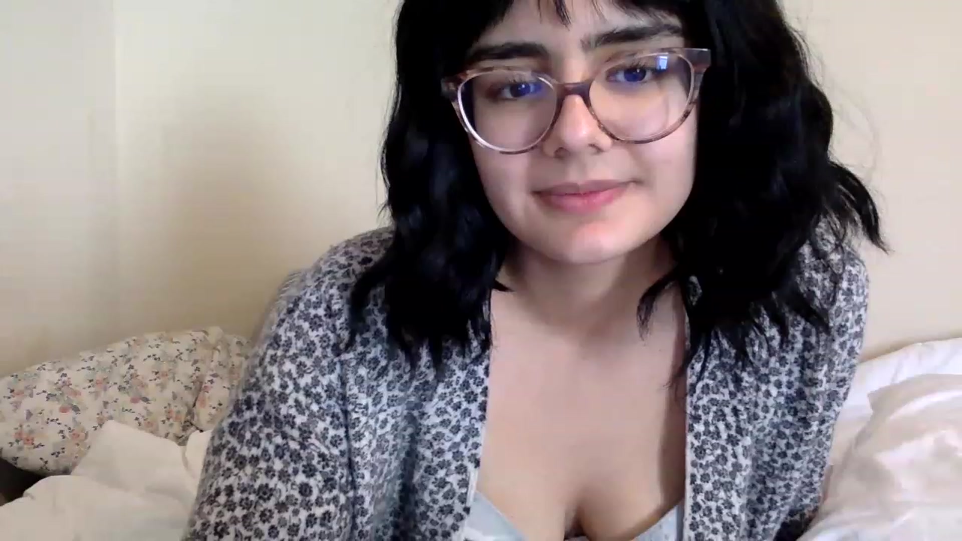Gallery image thumbnail from laneyangelxx's myfreecams stream on, 01/02/2023, 17:26 image 15 of 20
