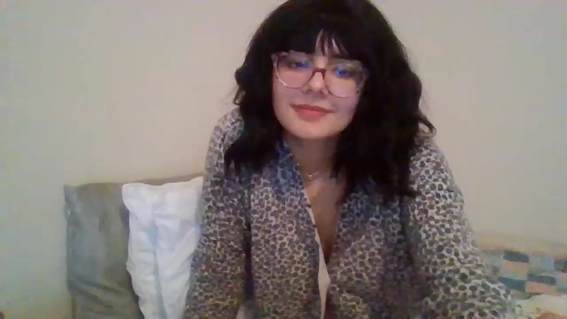 Gallery image thumbnail from laneyangelxx's myfreecams stream on, 01/06/2023, 18:02 image 9 of 20
