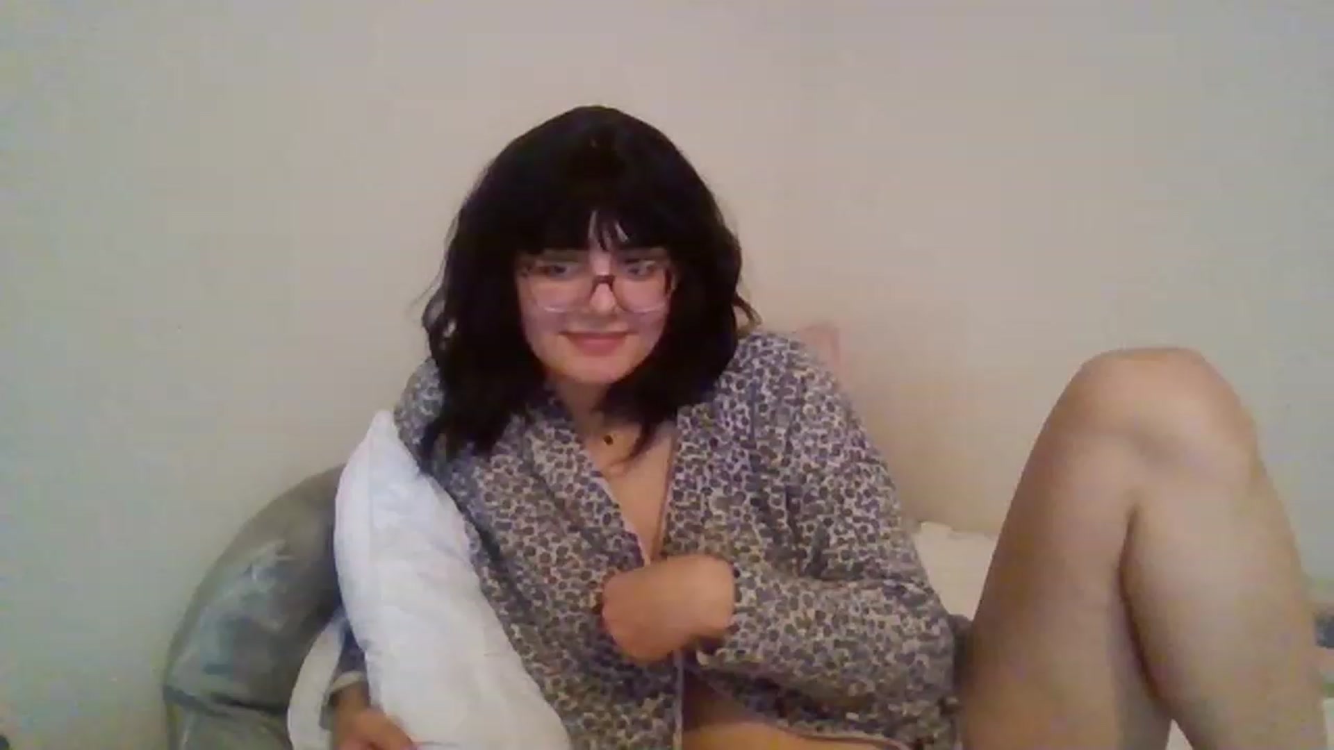 Gallery image thumbnail from laneyangelxx's myfreecams stream on, 01/06/2023, 18:02 image 8 of 20