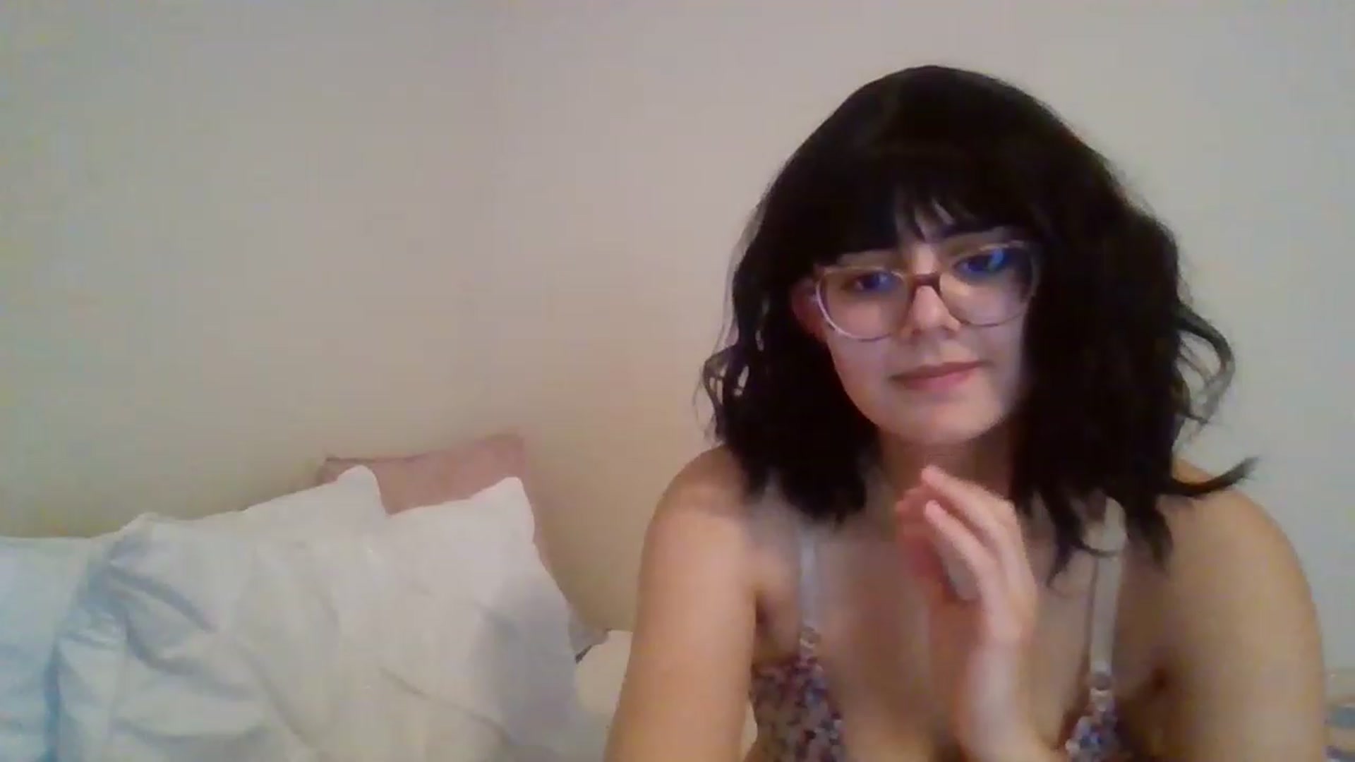Gallery image thumbnail from laneyangelxx's myfreecams stream on, 01/06/2023, 18:02 image 14 of 20
