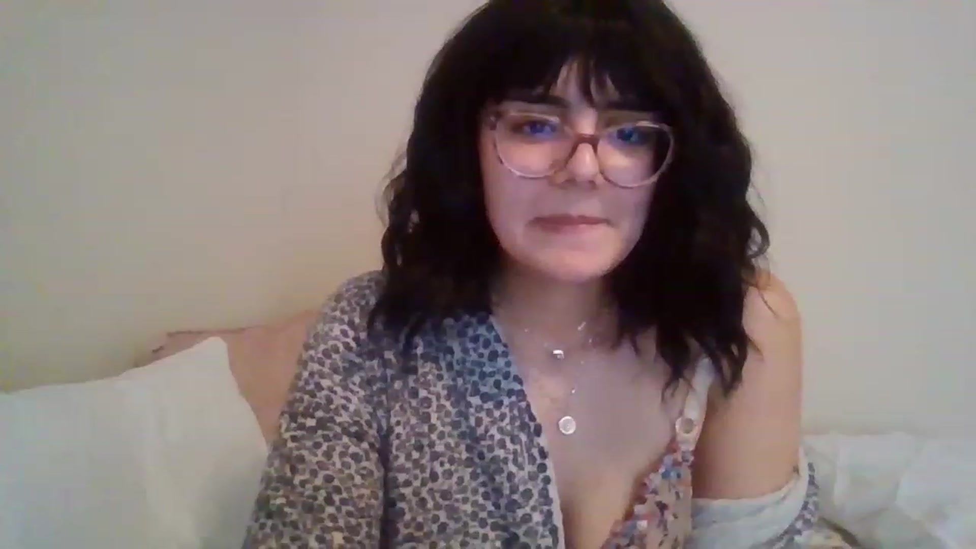 Gallery image thumbnail from laneyangelxx's myfreecams stream on, 01/06/2023, 18:51 image 11 of 20