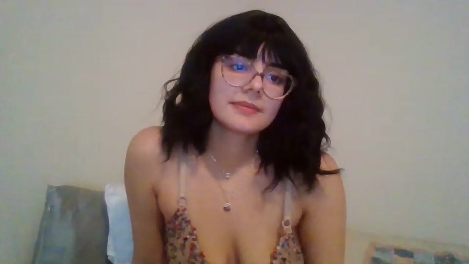 Gallery image thumbnail from laneyangelxx's myfreecams stream on, 01/06/2023, 18:51 image 1 of 20