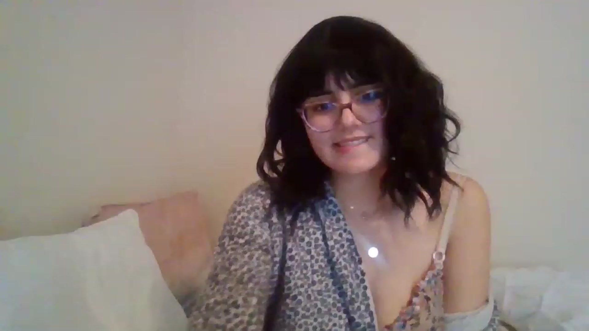 Gallery image thumbnail from laneyangelxx's myfreecams stream on, 01/06/2023, 18:51 image 12 of 20