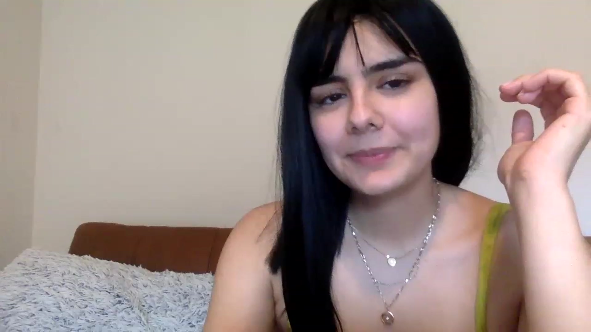 Gallery image thumbnail from laneyangelxx's myfreecams stream on, 01/19/2023, 16:40 image 13 of 20