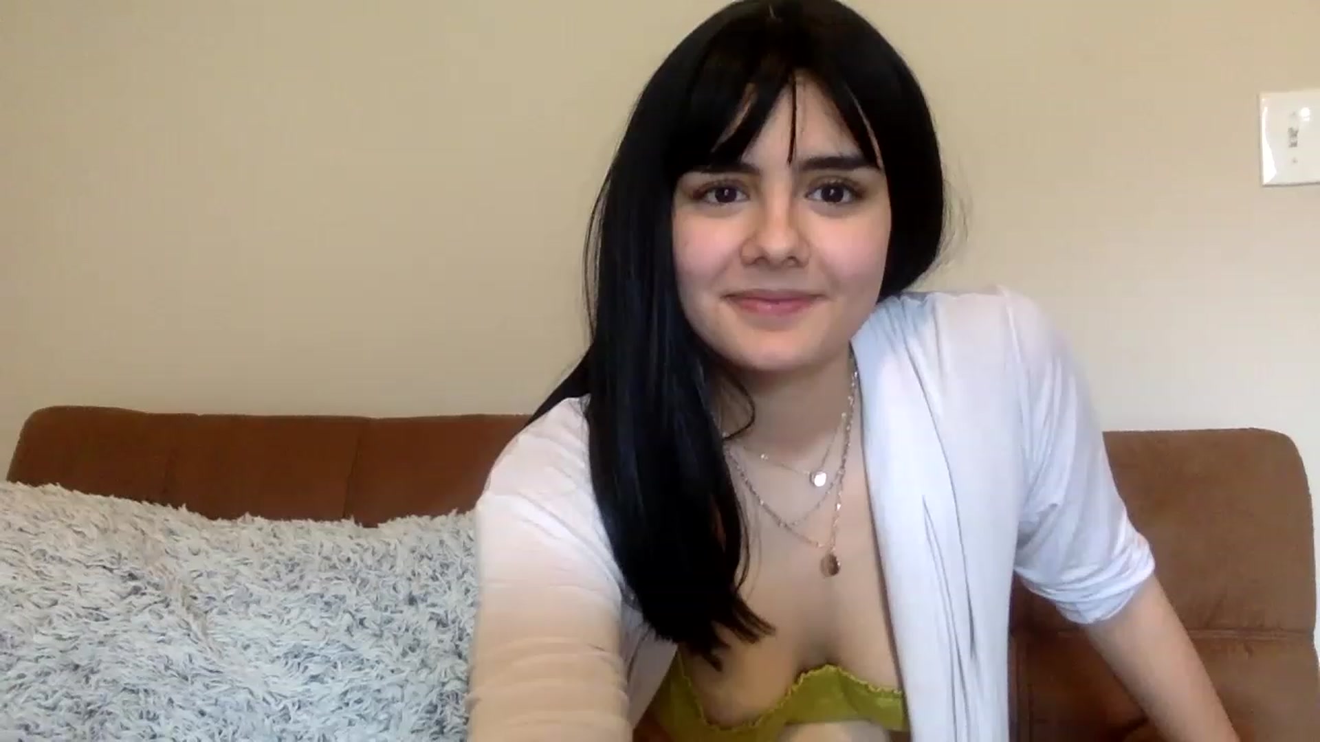 Gallery image thumbnail from laneyangelxx's myfreecams stream on, 01/19/2023, 16:40 image 8 of 20