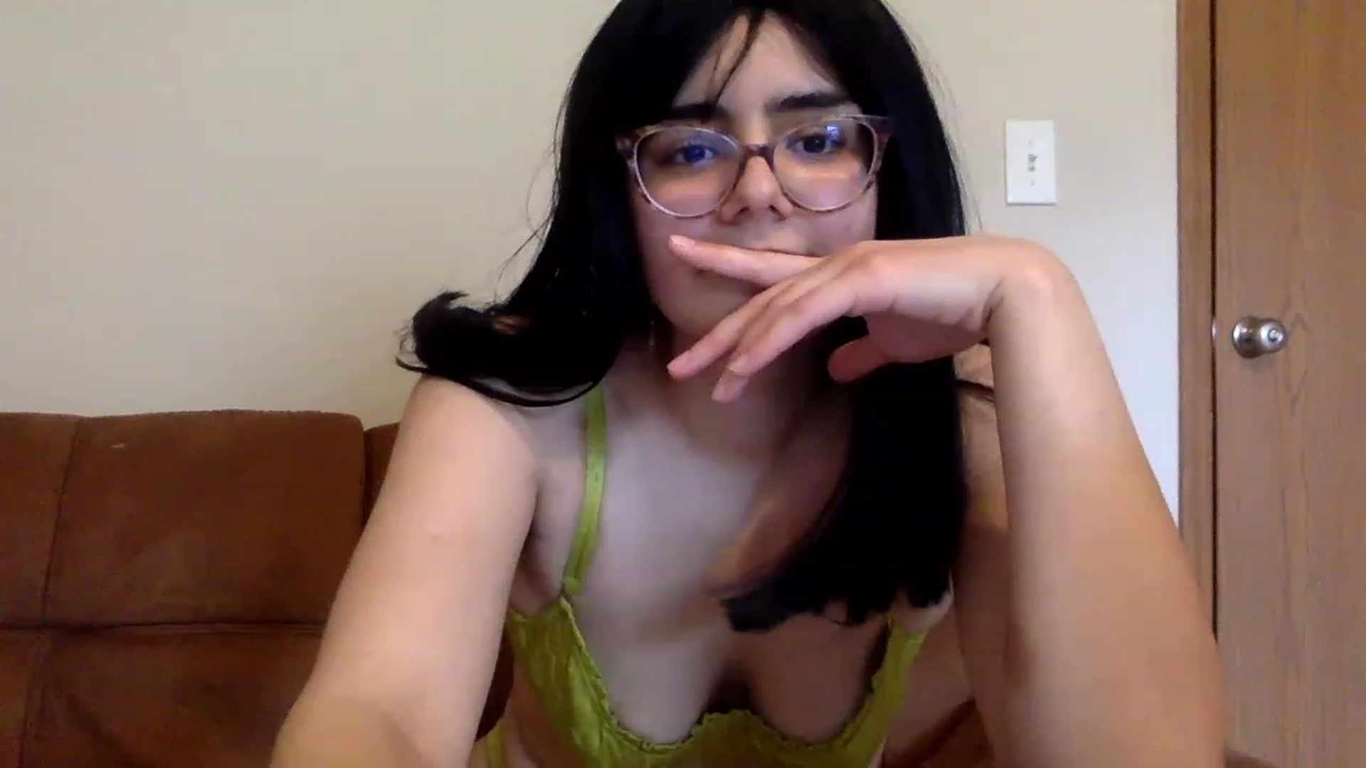 Gallery image thumbnail from laneyangelxx's myfreecams stream on, 01/31/2023, 17:49 image 14 of 20