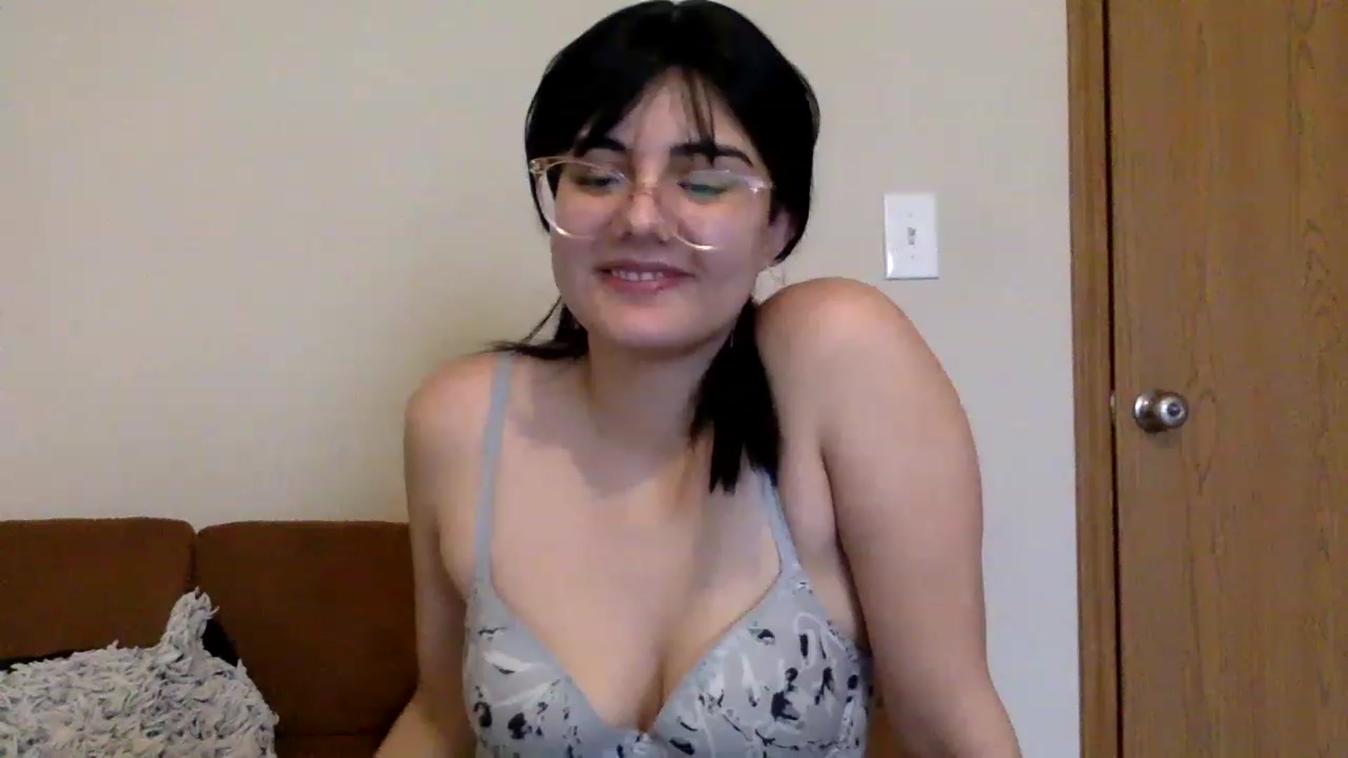 Gallery image thumbnail from laneyangelxx's myfreecams stream on, 02/11/2023, 19:55 image 19 of 20