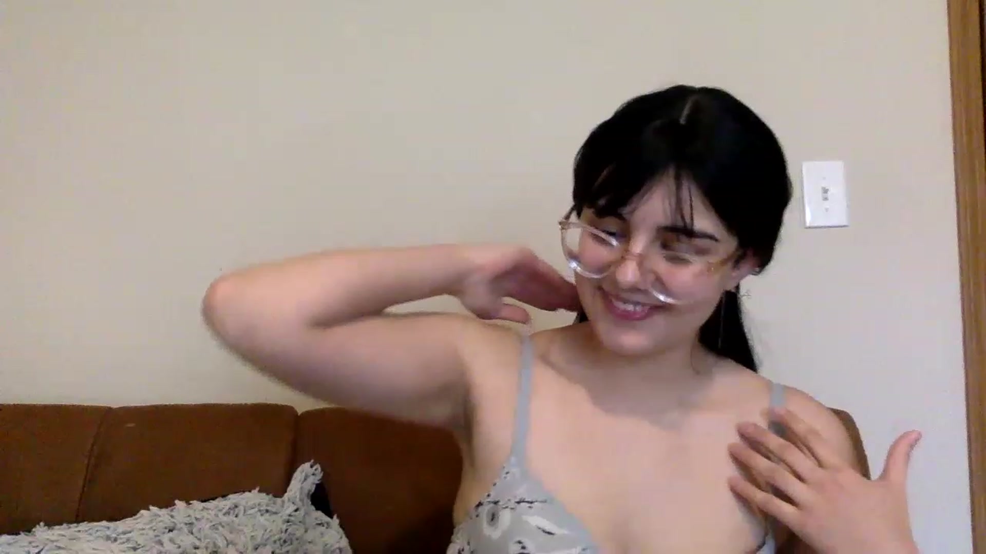 Gallery image thumbnail from laneyangelxx's myfreecams stream on, 02/11/2023, 19:55 image 16 of 20